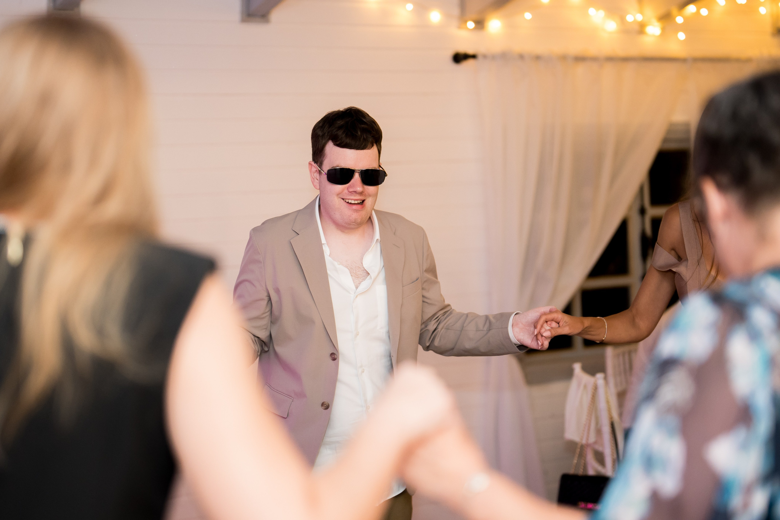 PARTY. Gabriel Florea — Fotograf nuntă București