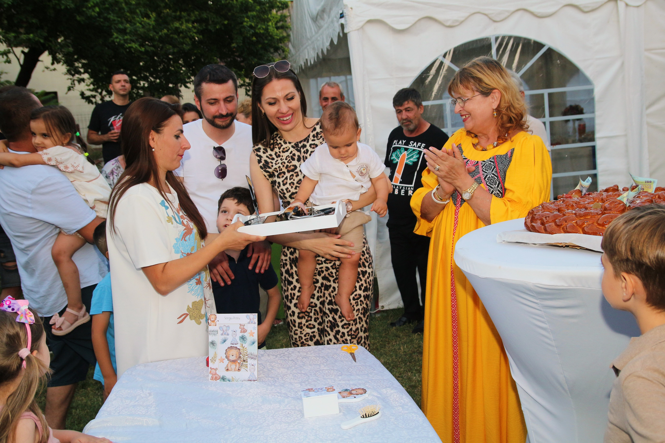 BYZO MEDIA. PETRU BYZO - family and children photographer in ROMANIA