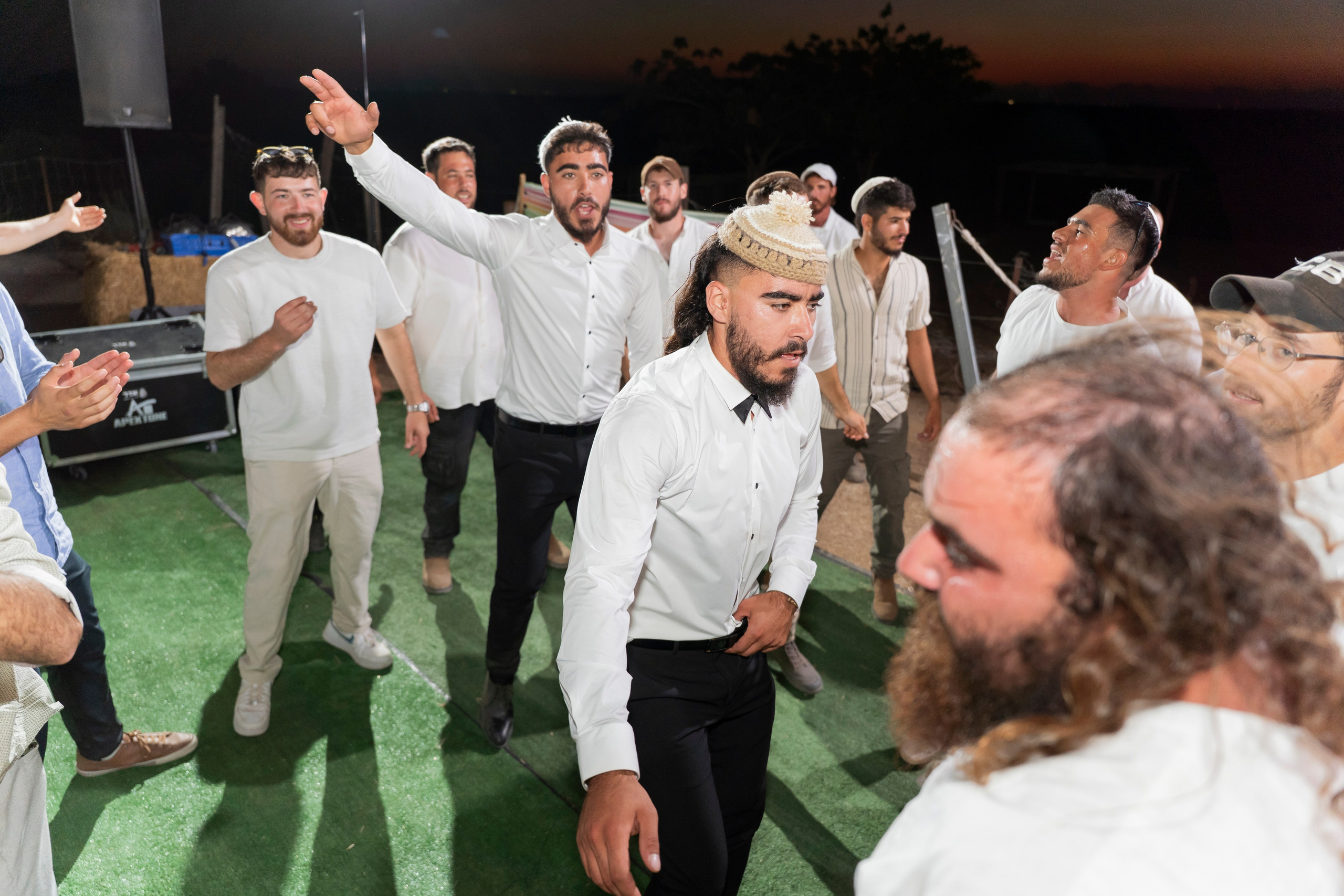 אביה ואחיה. יוסף מזרחי צילום חתונה, ברית וזוגיות. צלם מקצועי שאוהב להוציא אתכם הכי יפים ברגעים הכי מרגשים