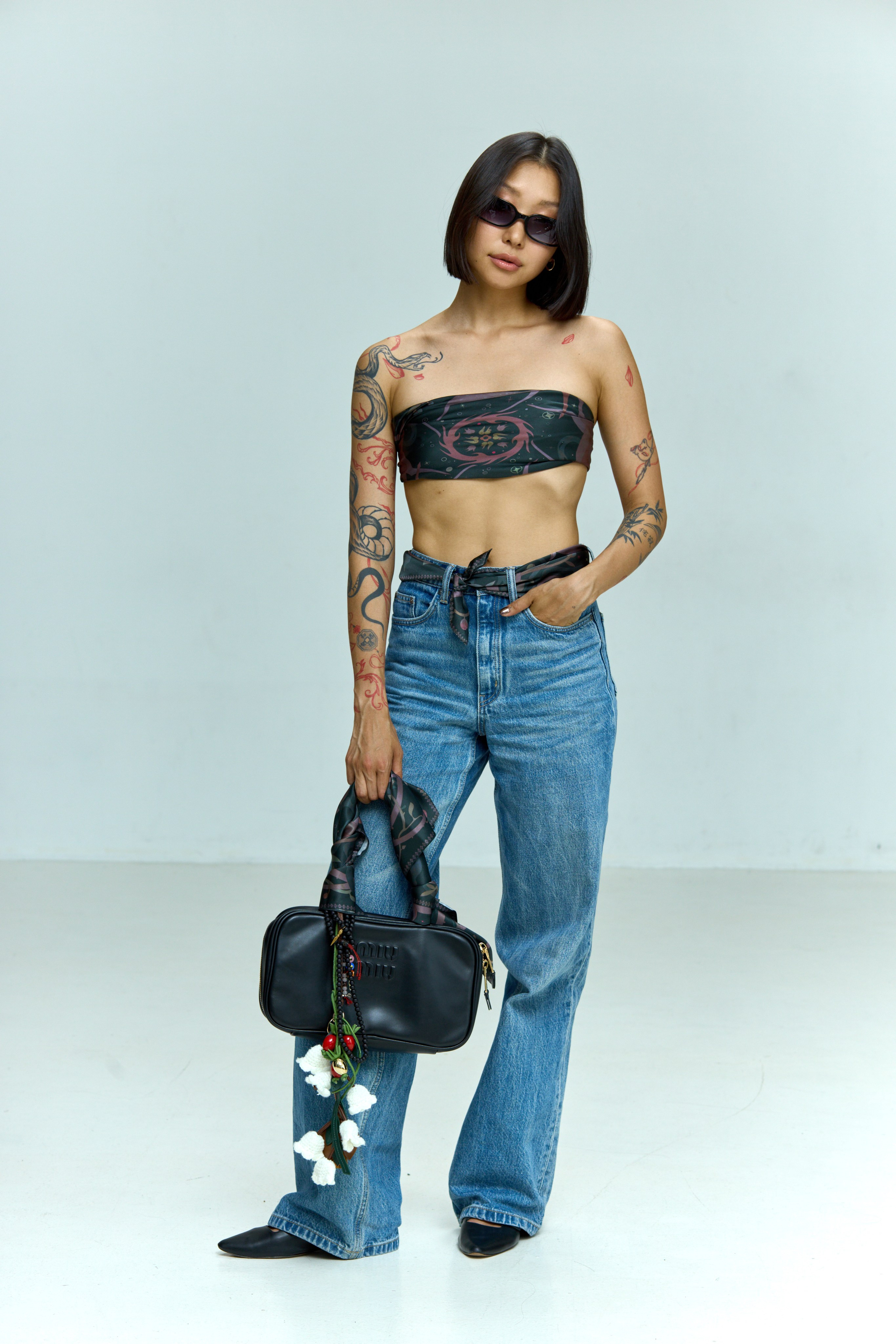 ПЛАТОК ОТ ИРИНА И ОЛЬГА ЕРТАХАНОВЫ. Фотостудия рекламной, коммерческой съемки в Улан-Удэ