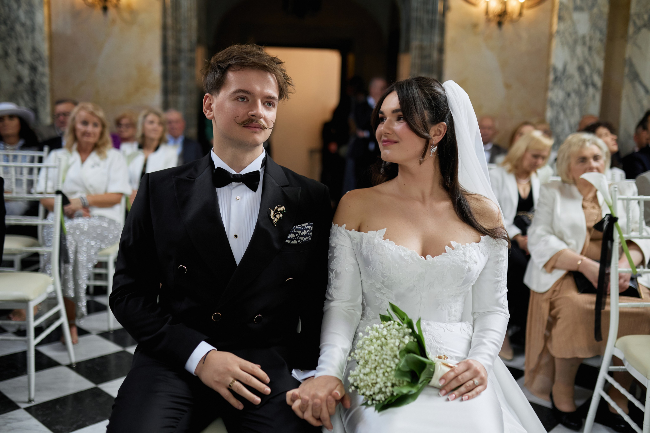 Wiktoria & Kacper. Pałac Goetz. Fotograf ślubny i rodzinny w Krakowie Yana Klymova