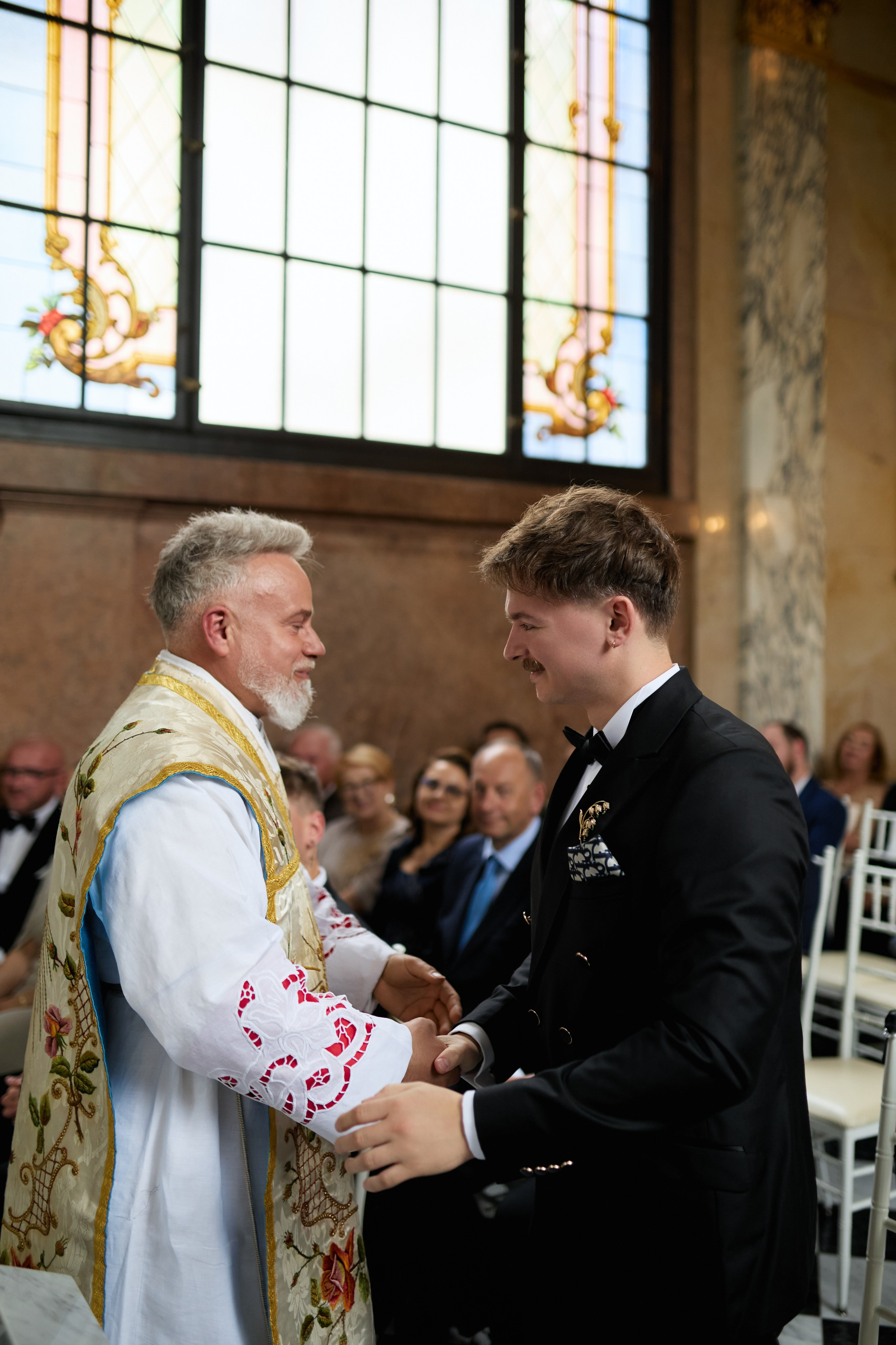 Wiktoria & Kacper. Pałac Goetz. Fotograf ślubny i rodzinny w Krakowie Yana Klymova