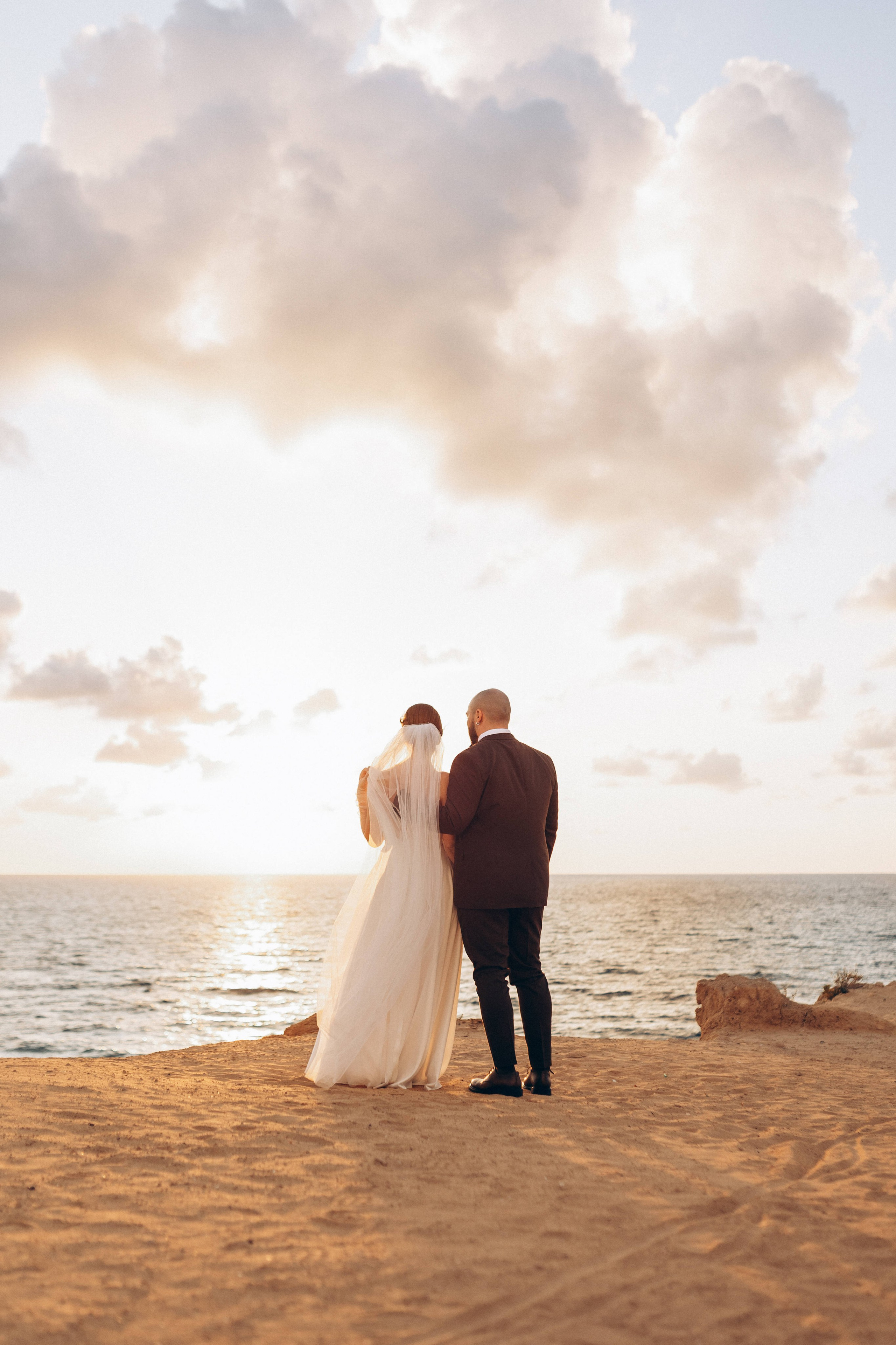 Two Souls, One Story. Https://shi-photo.com/