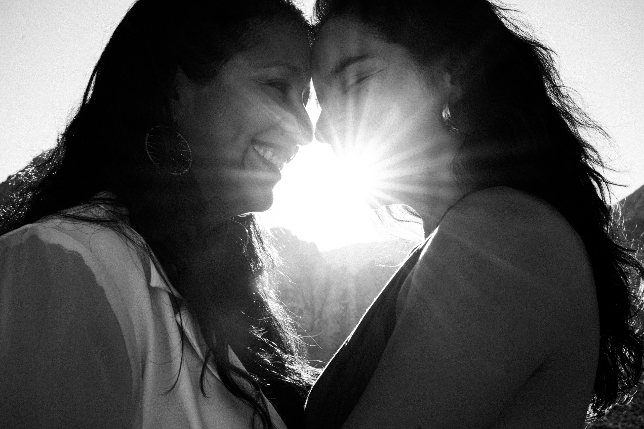 Liz&Fatima. Wedding & elopement photographer Viktoriya Kravtsov. Las Vegas