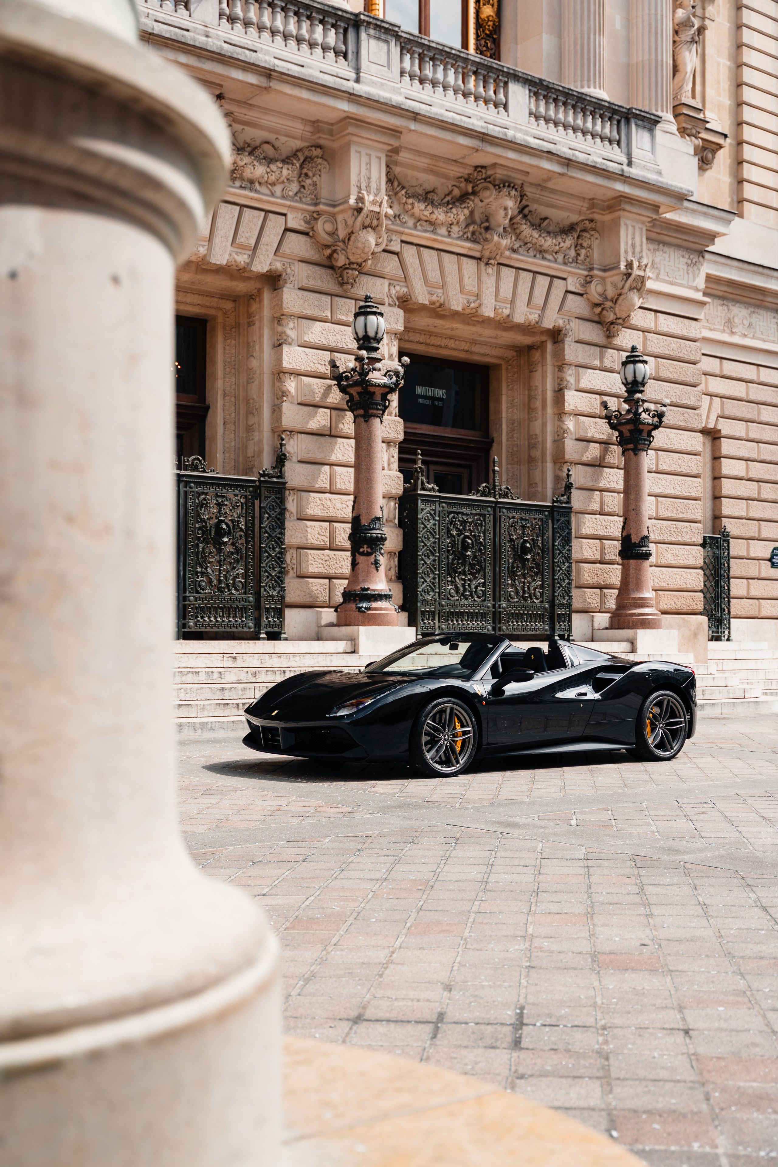 Ferrari 488 Spider. Photographe de voitures à Paris — Vitalii Motruk
