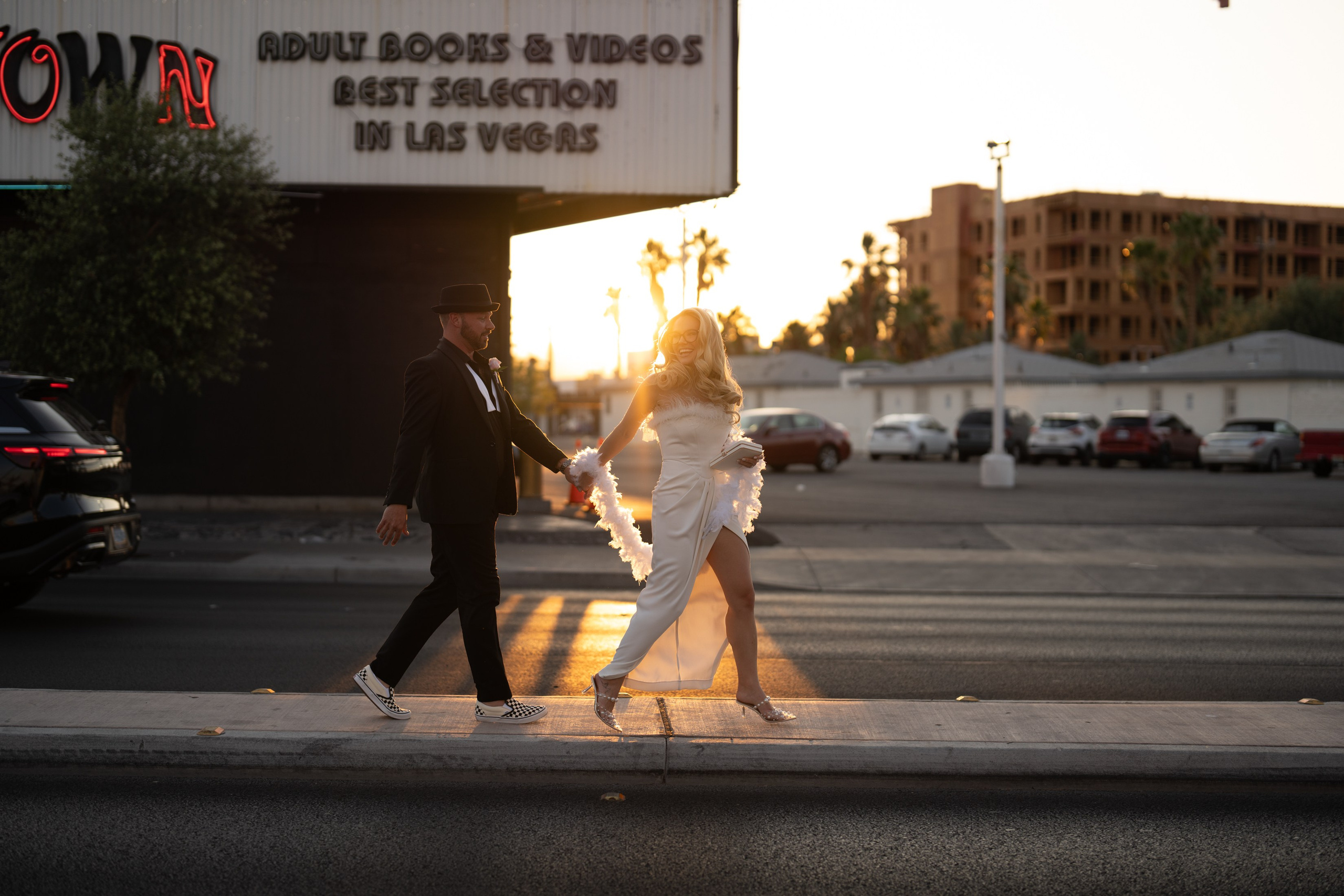 Carlee&Aaron. Wedding & elopement photographer Viktoriya Kravtsov. Las Vegas