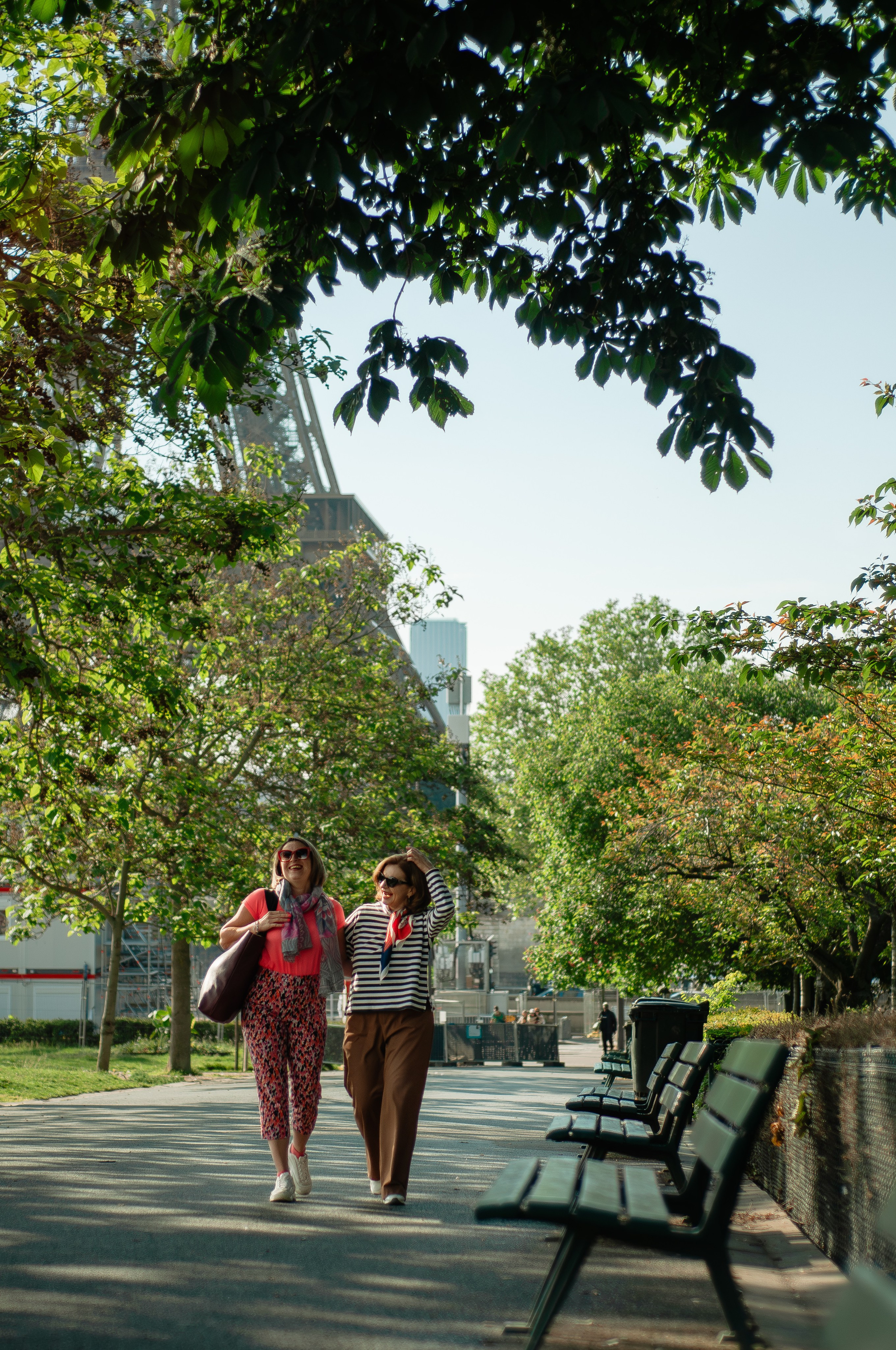 Фотосессия подруг на мосту Бир-Акейм. Фотограф в Париже Полина Осипова