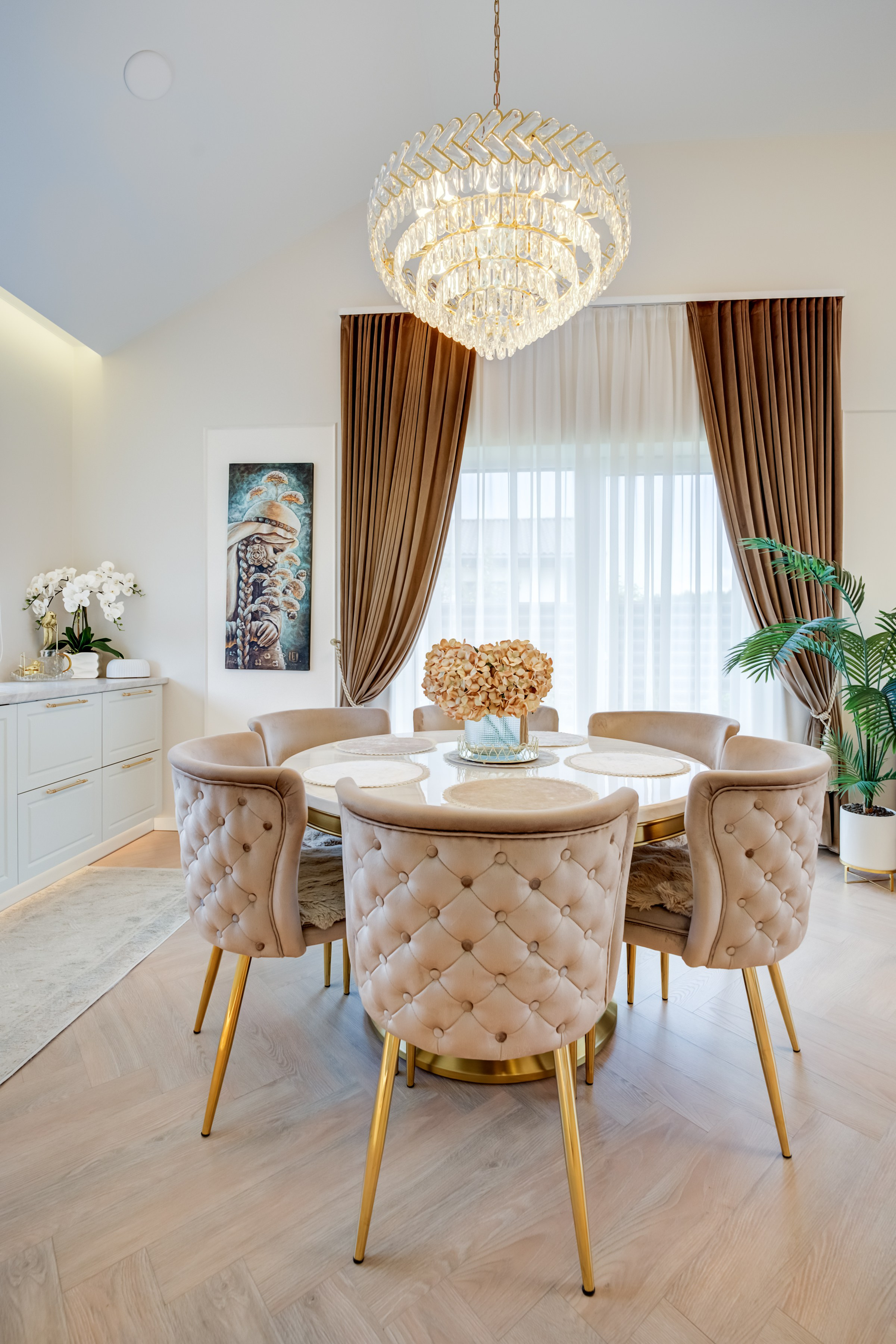 Lentvaris, gražus namas. Elina Sapiega fotografė Vilniuje