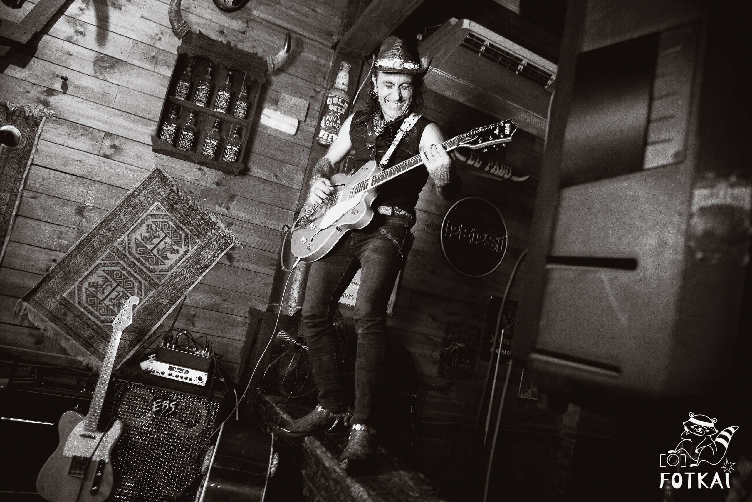 The Hellhates en El Paso Rock Bar Torrevieja – Reportaje fotográfico 04.10.25 | FOTKAI