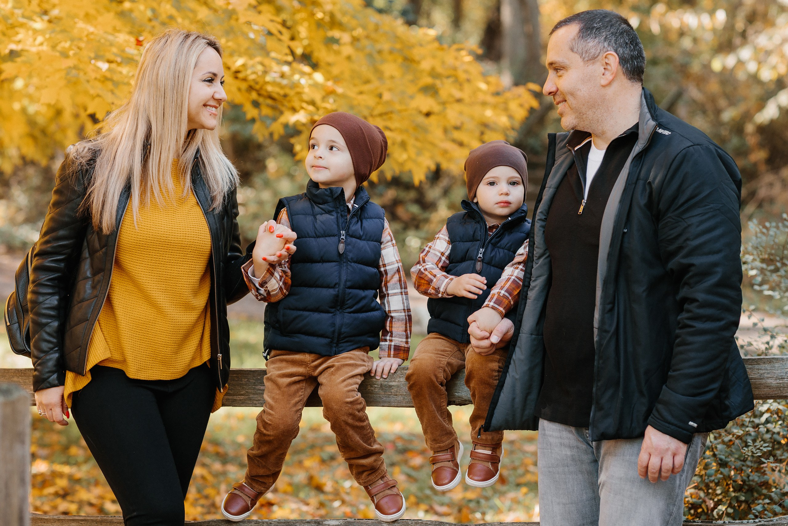 10.21.23 Family Photoshoot. Wedding family event photographer in Chicago Nick Yushevich