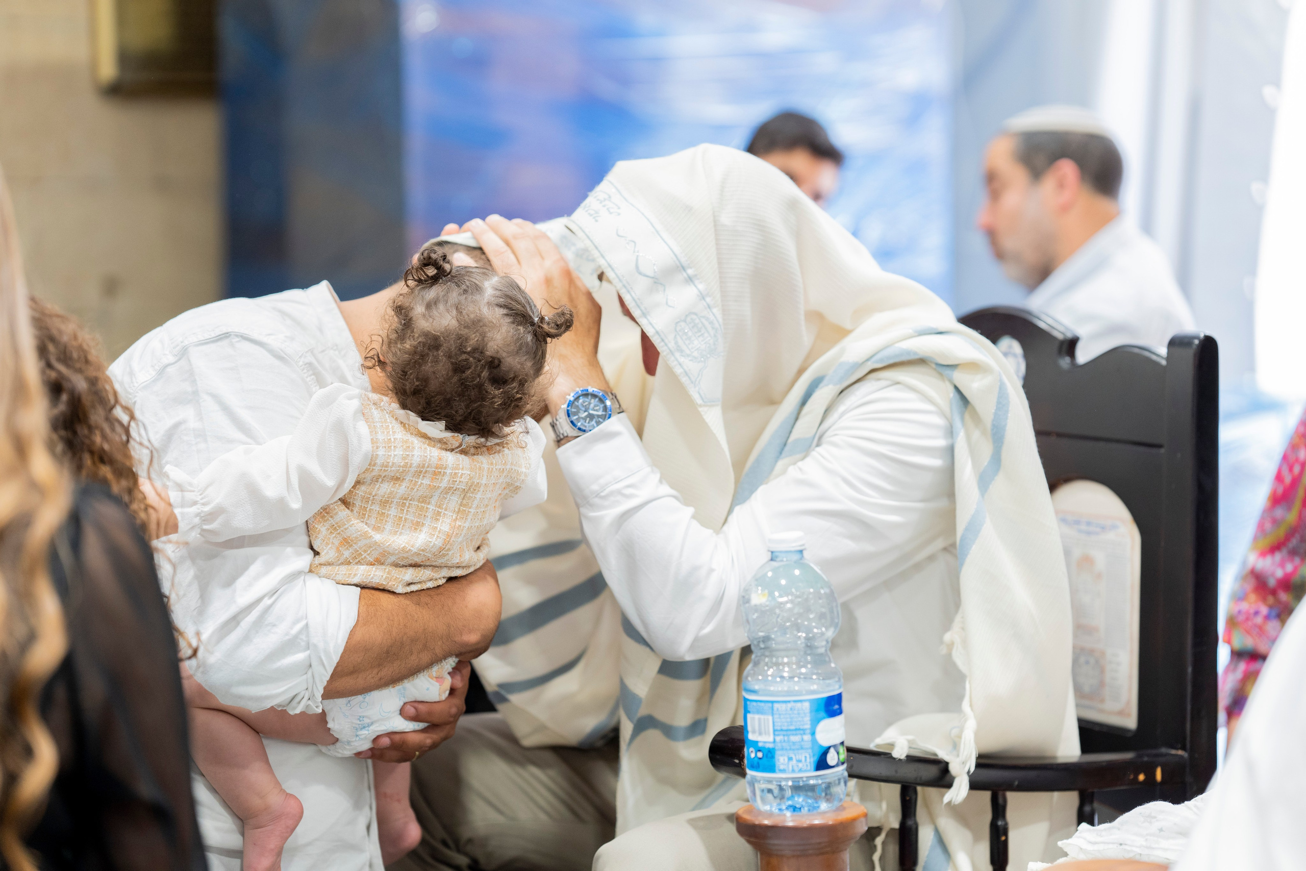 הברית של נחמן חזן. יוסף מזרחי צילום חתונה, ברית וזוגיות. צלם מקצועי שאוהב להוציא אתכם הכי יפים ברגעים הכי מרגשים