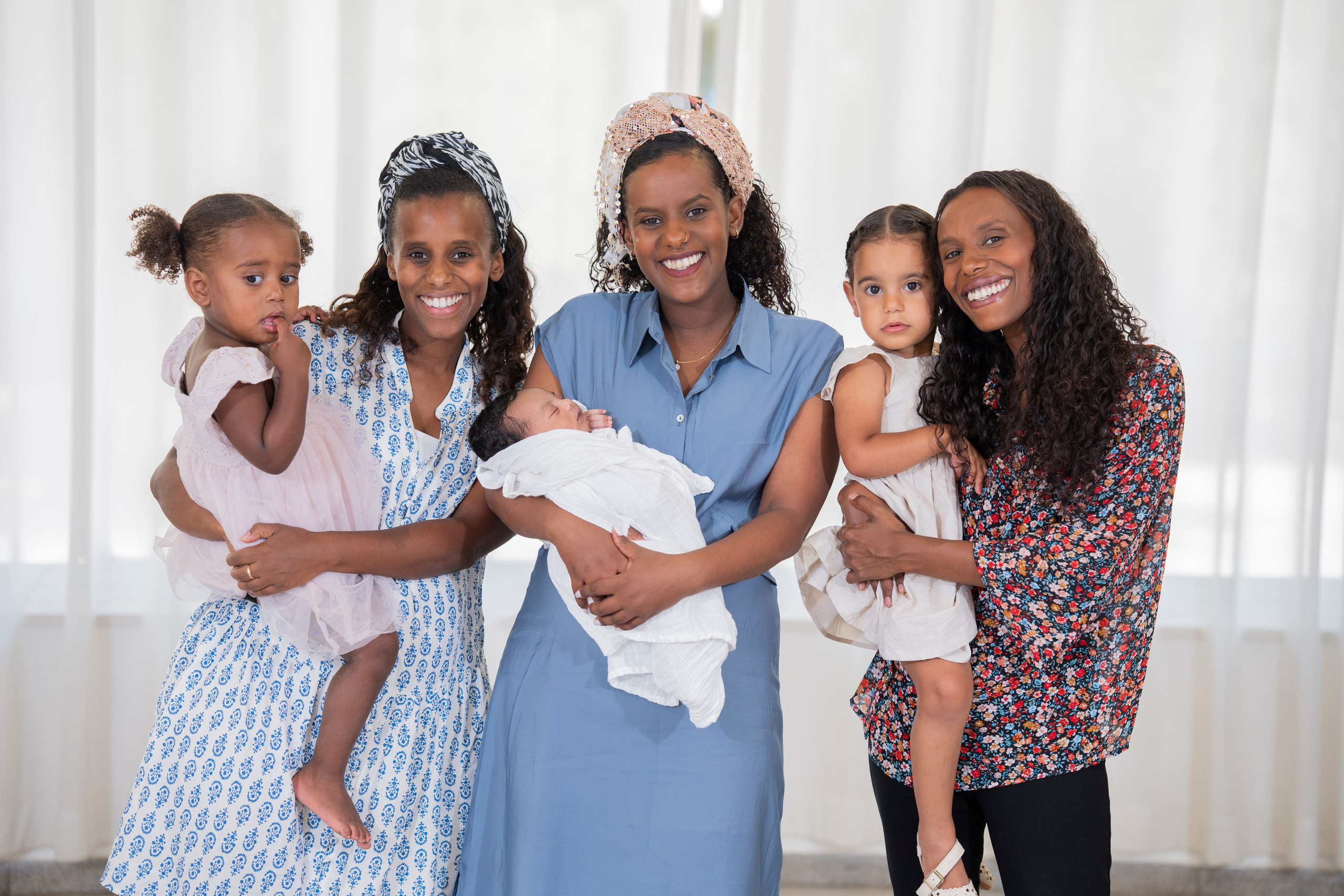 משפחת סלומון. יוסף מזרחי צילום חתונה, ברית וזוגיות. צלם מקצועי שאוהב להוציא אתכם הכי יפים ברגעים הכי מרגשים