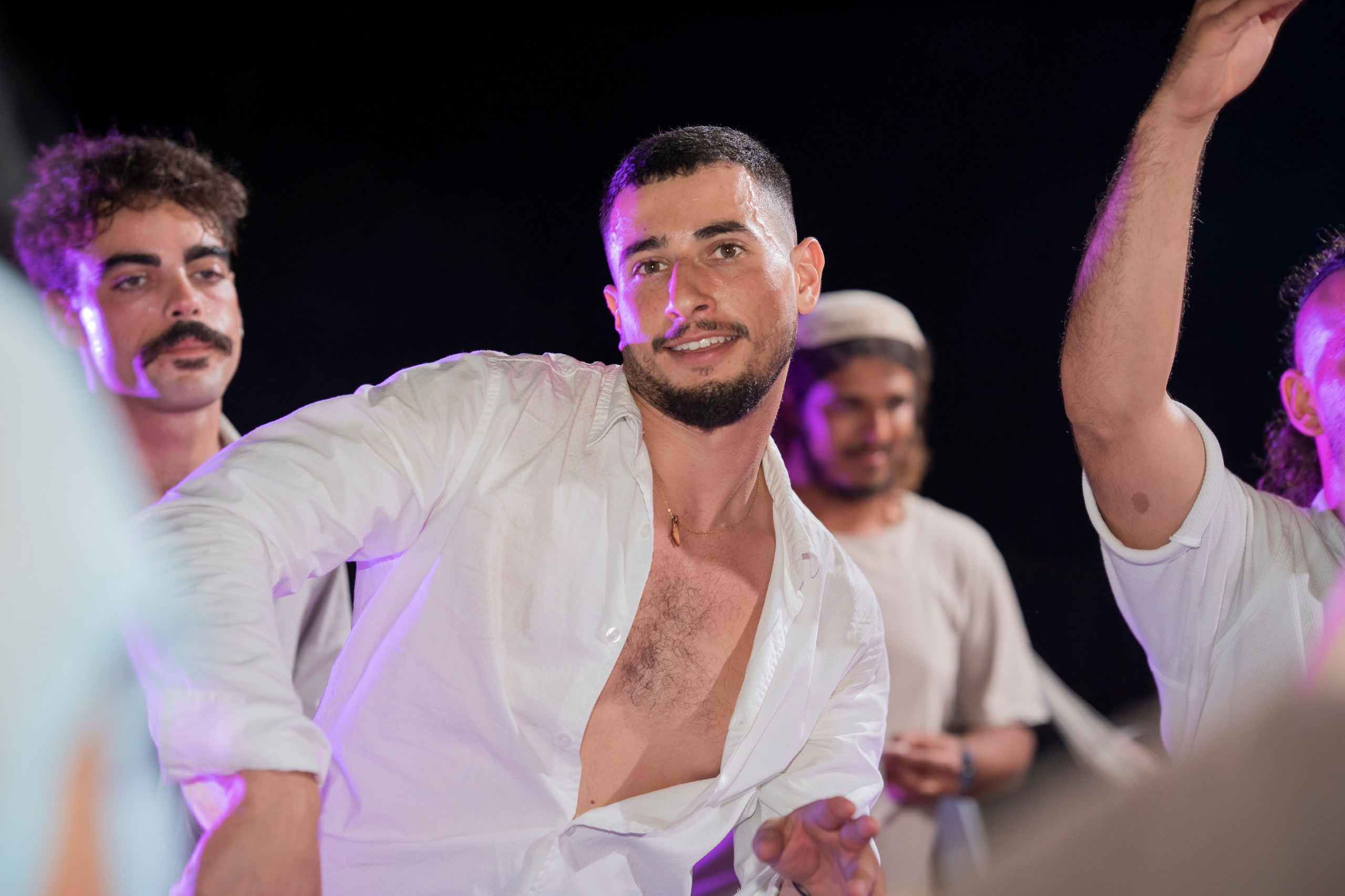 אביה ואחיה. יוסף מזרחי צילום חתונה, ברית וזוגיות. צלם מקצועי שאוהב להוציא אתכם הכי יפים ברגעים הכי מרגשים