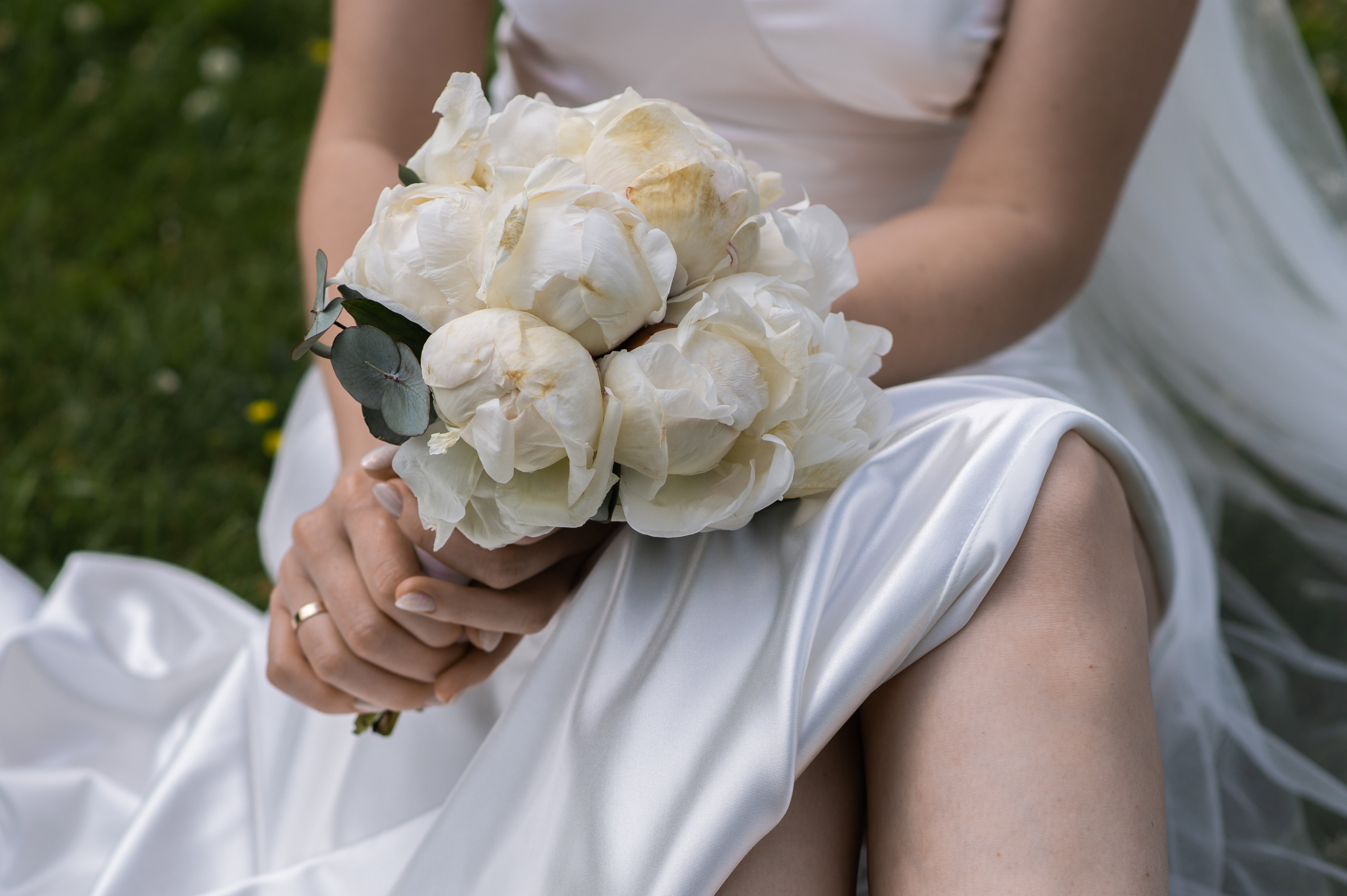 Light. Wedding and commercial photographer