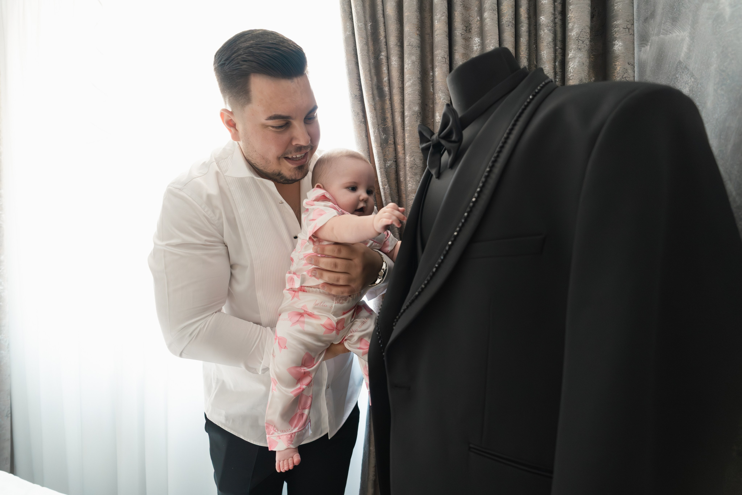 Nuntă - Gabriela și Alexandru. ALB — Alexandru-Laurențiu Bîrsan | Fotograf în București