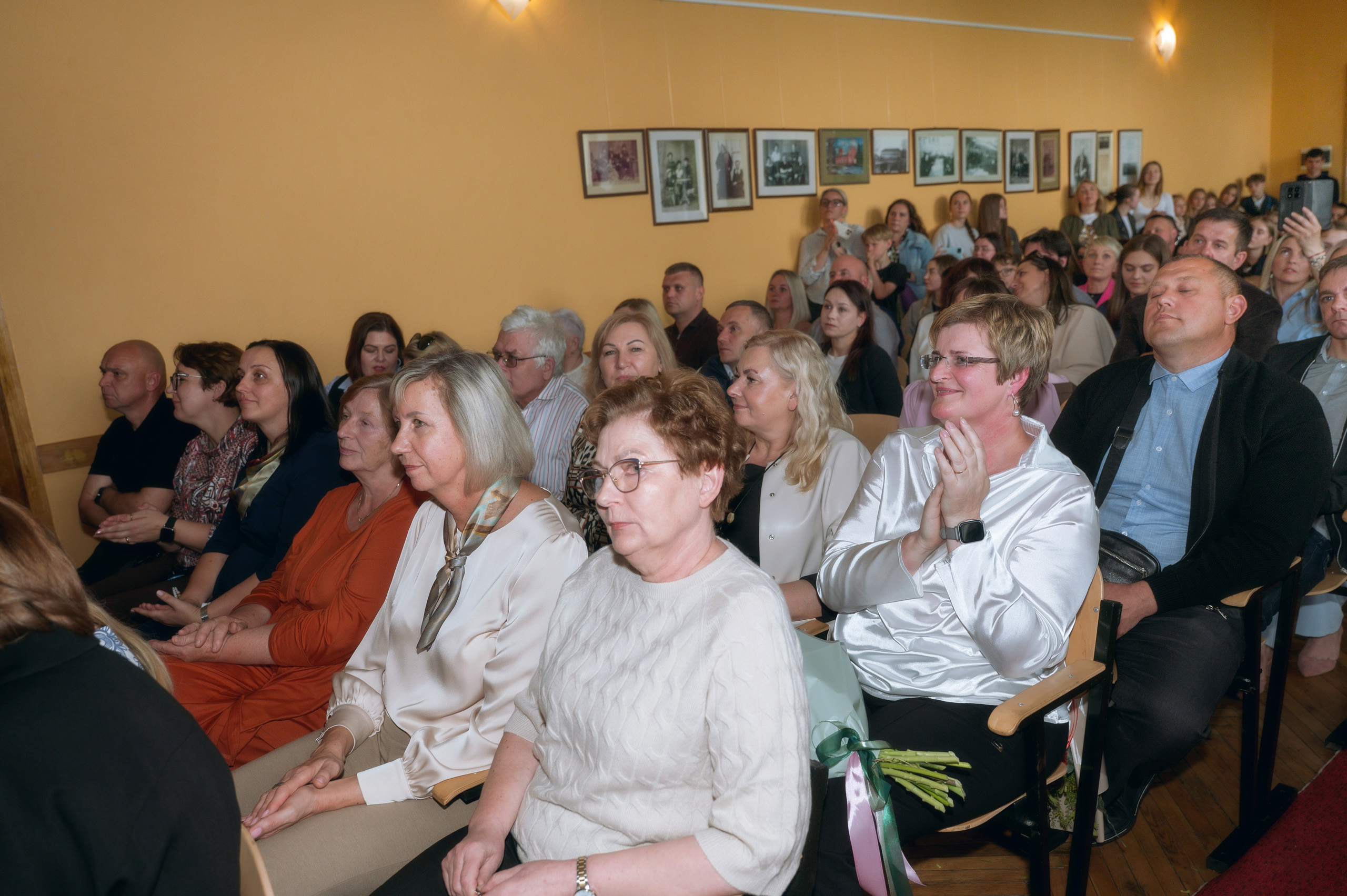 Paskutinis skambutis Joniškėlyje. Vestuvių fotografė Santa Jonuškė | Šiaulių apskritis, Panevėžio apskritis ir visa Lietuva