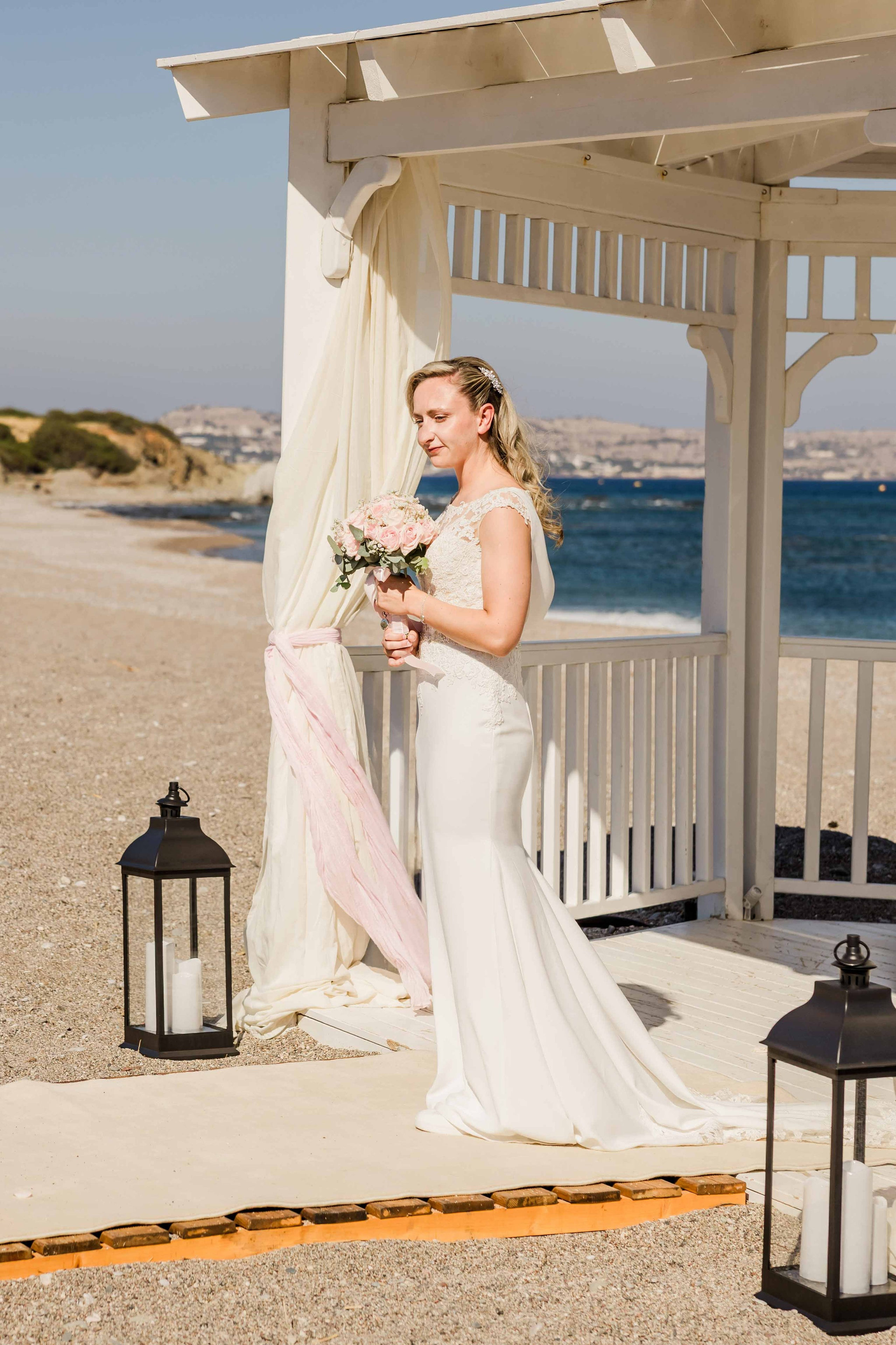 | Carly & Eimer |. Photography in Rhodes
