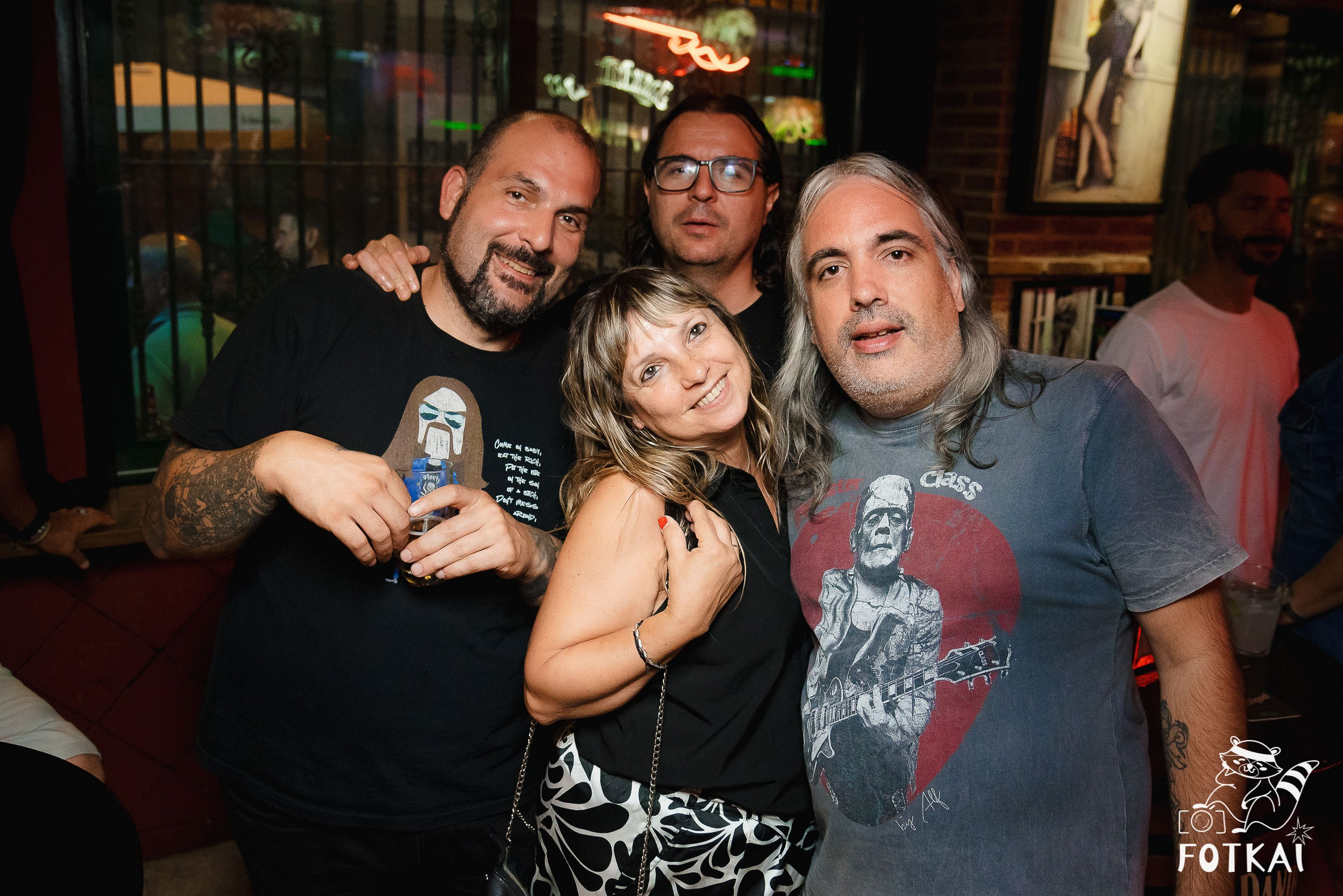 Monroe’s Rock Bar Torrevieja: Reportaje fotográfico 01.08.25 | FOTKAI