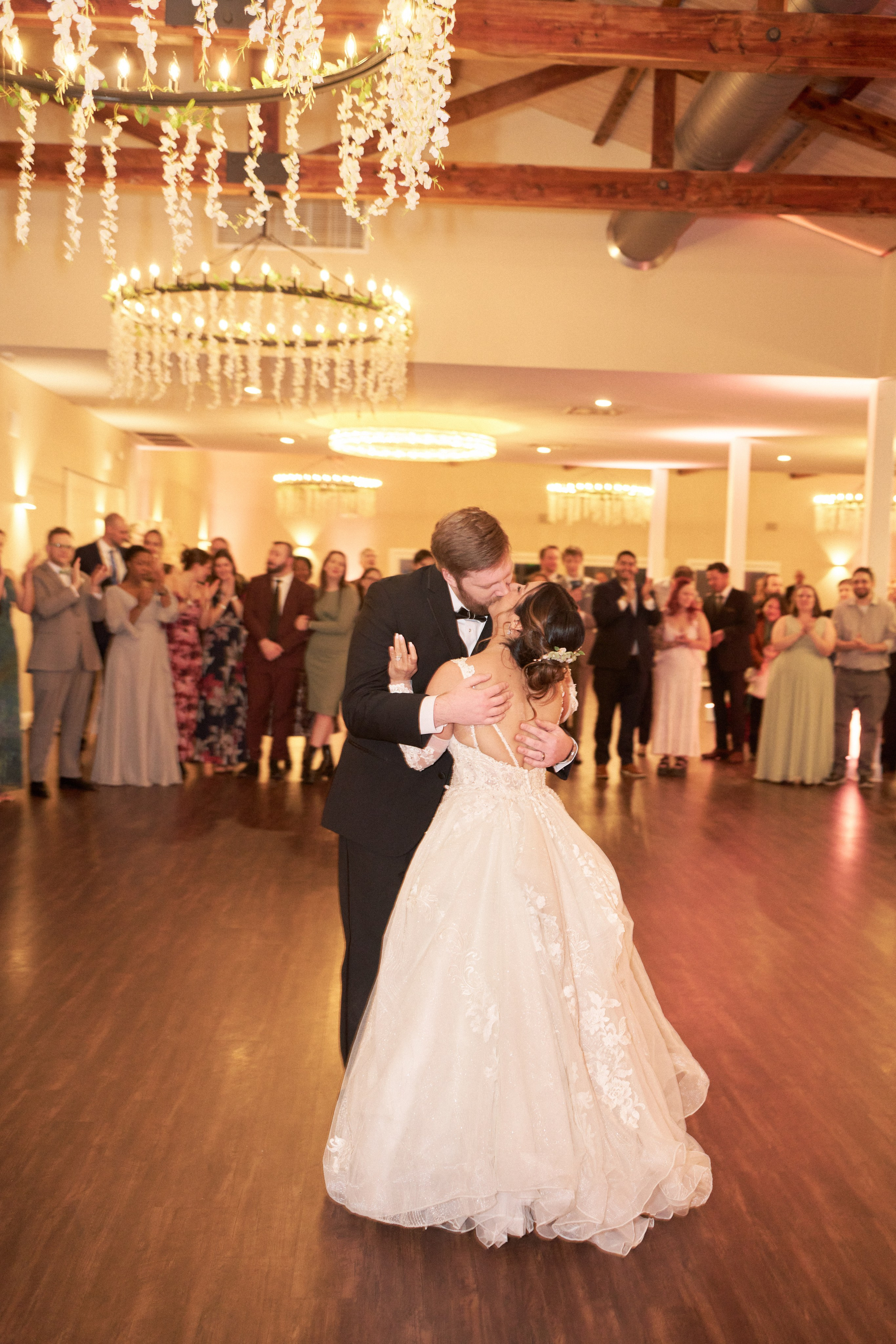 Kristine & Ryan, Austin, Vintage Villas. Alex Pedan photography