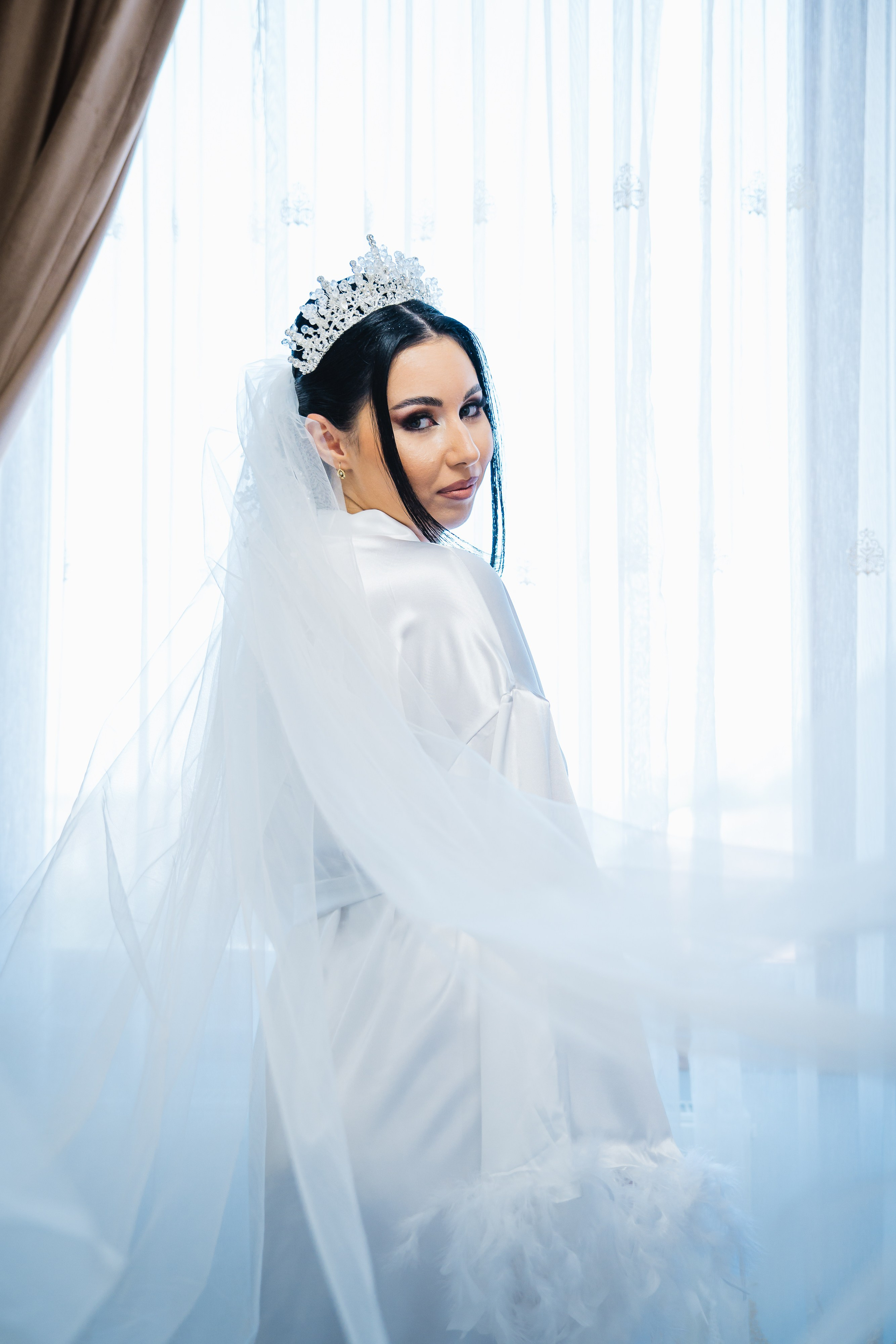 Bella & Adi. Foto Studio — Fotograf de evenimente, nunti, botezuri, portrete