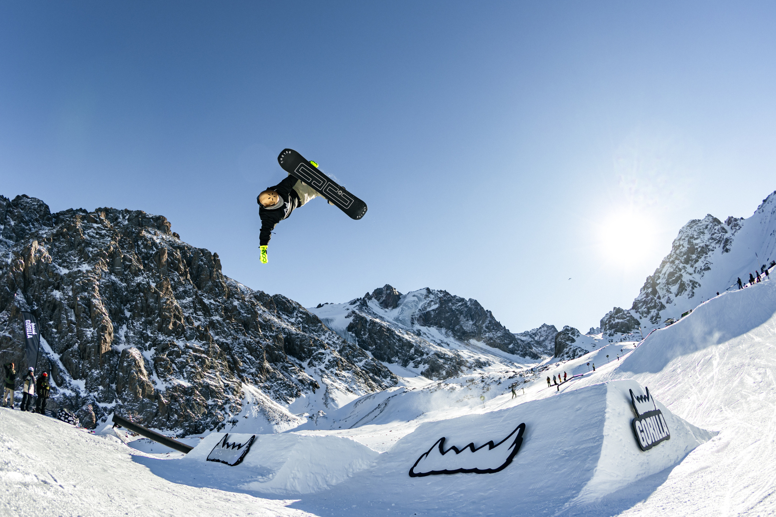 GORILLA CHIMBA PARK — SHRED SLOPE STYLE 21.01.2023. Портретный и спортивный фотограф в Алматы Алексей Овечкин