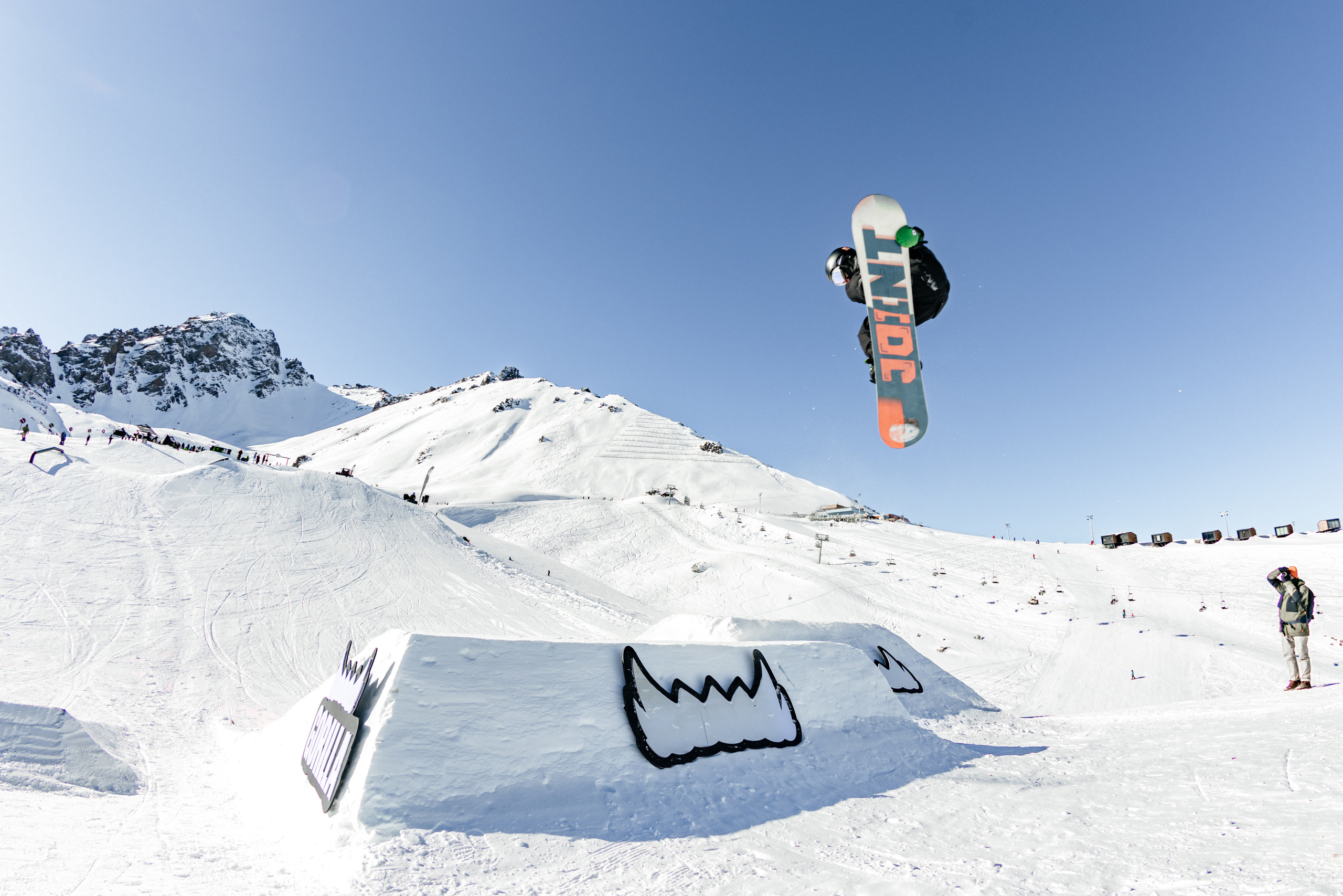 GORILLA CHIMBA PARK — SHRED SLOPE STYLE 21.01.2023. Портретный и спортивный фотограф в Алматы Алексей Овечкин