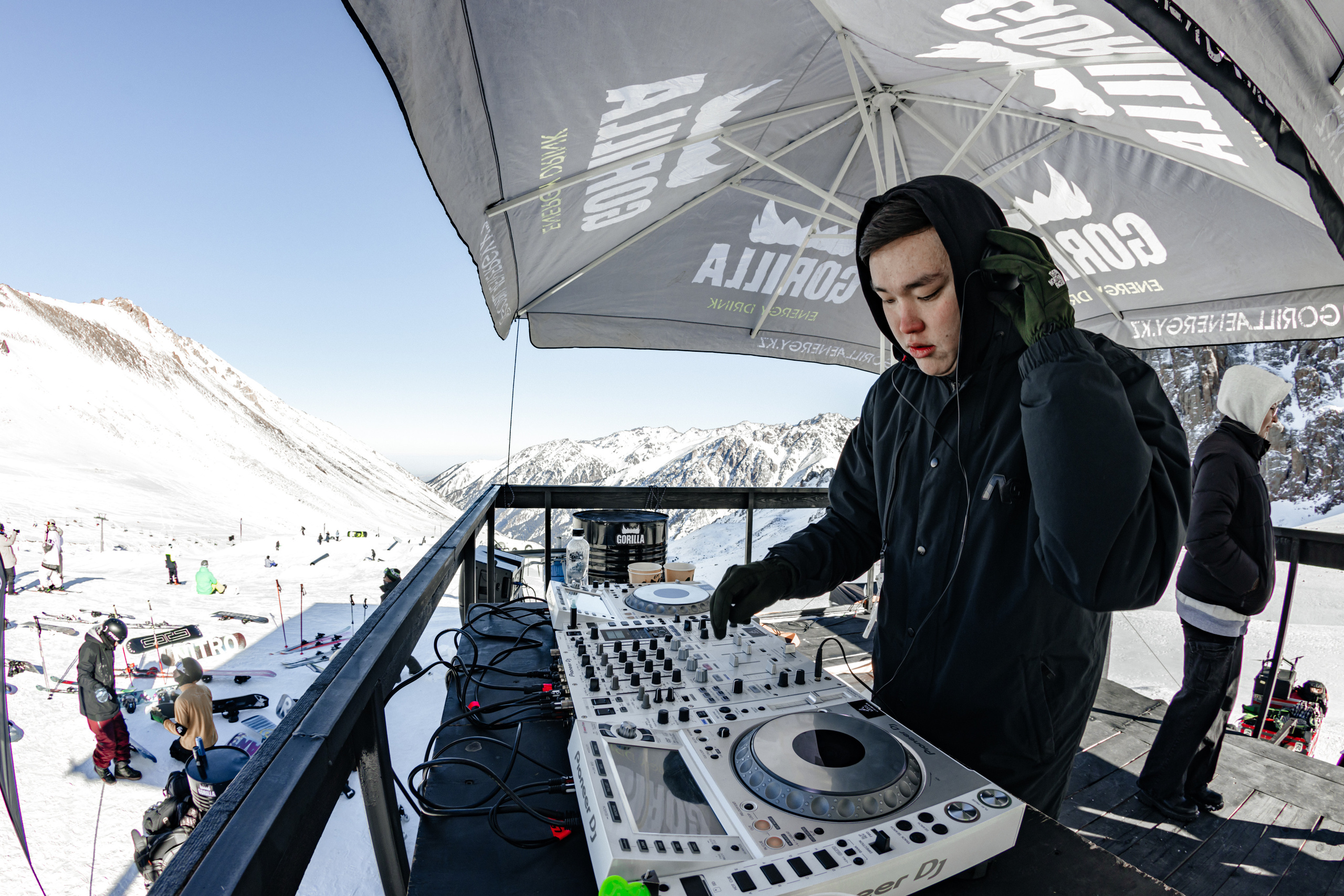 GORILLA CHIMBA PARK — SHRED SLOPE STYLE 21.01.2023. Портретный и спортивный фотограф в Алматы Алексей Овечкин