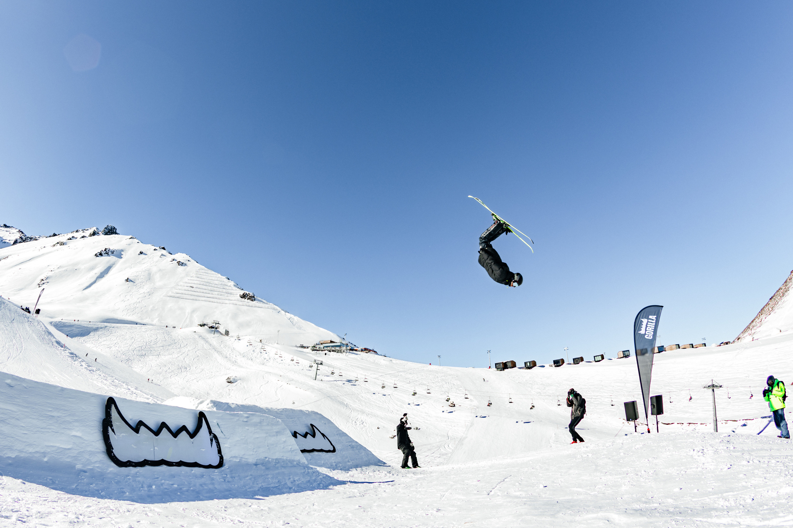 GORILLA CHIMBA PARK — SHRED SLOPE STYLE 21.01.2023. Портретный и спортивный фотограф в Алматы Алексей Овечкин