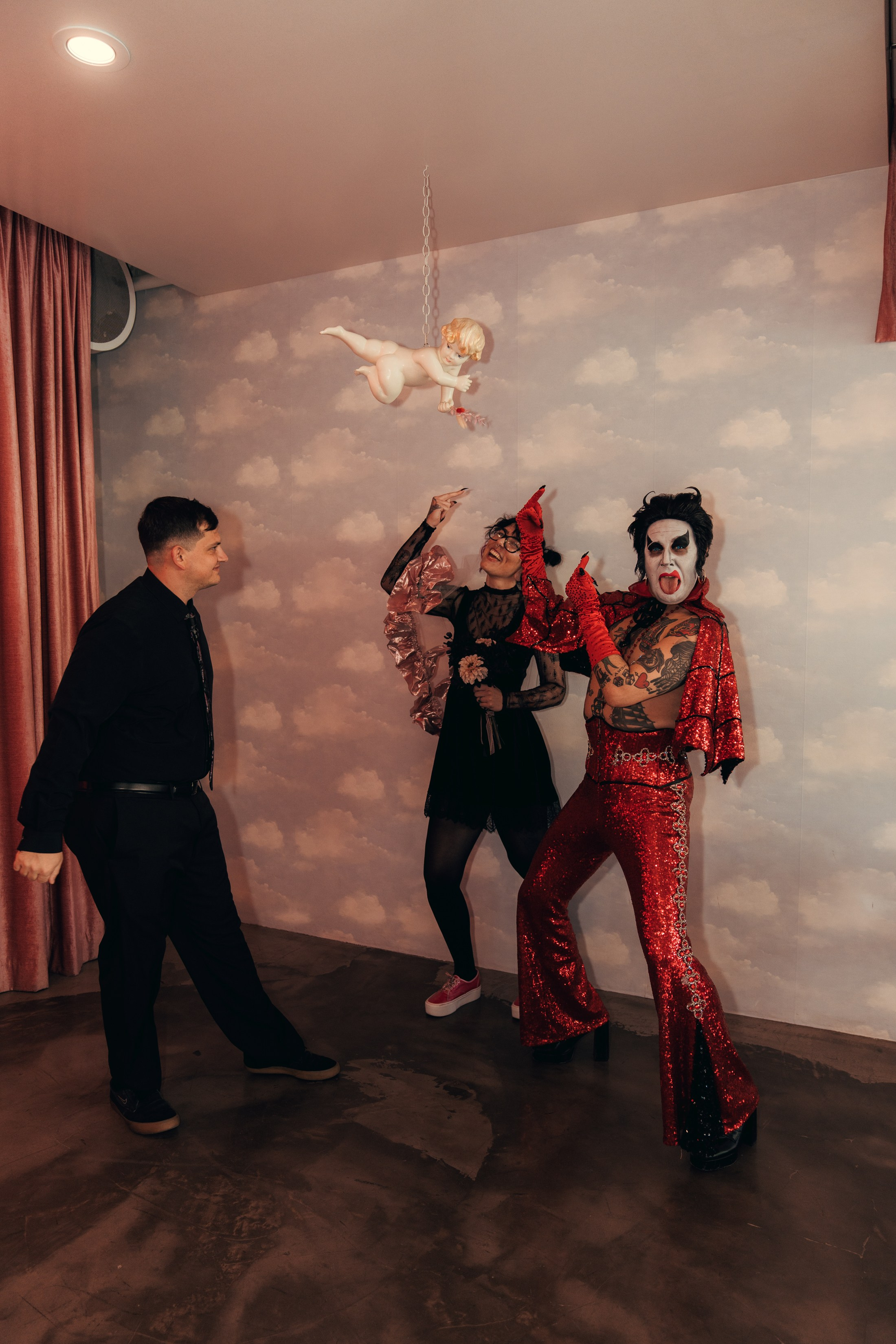 Bee&Tony. Wedding & elopement photographer Viktoriya Kravtsov. Las Vegas