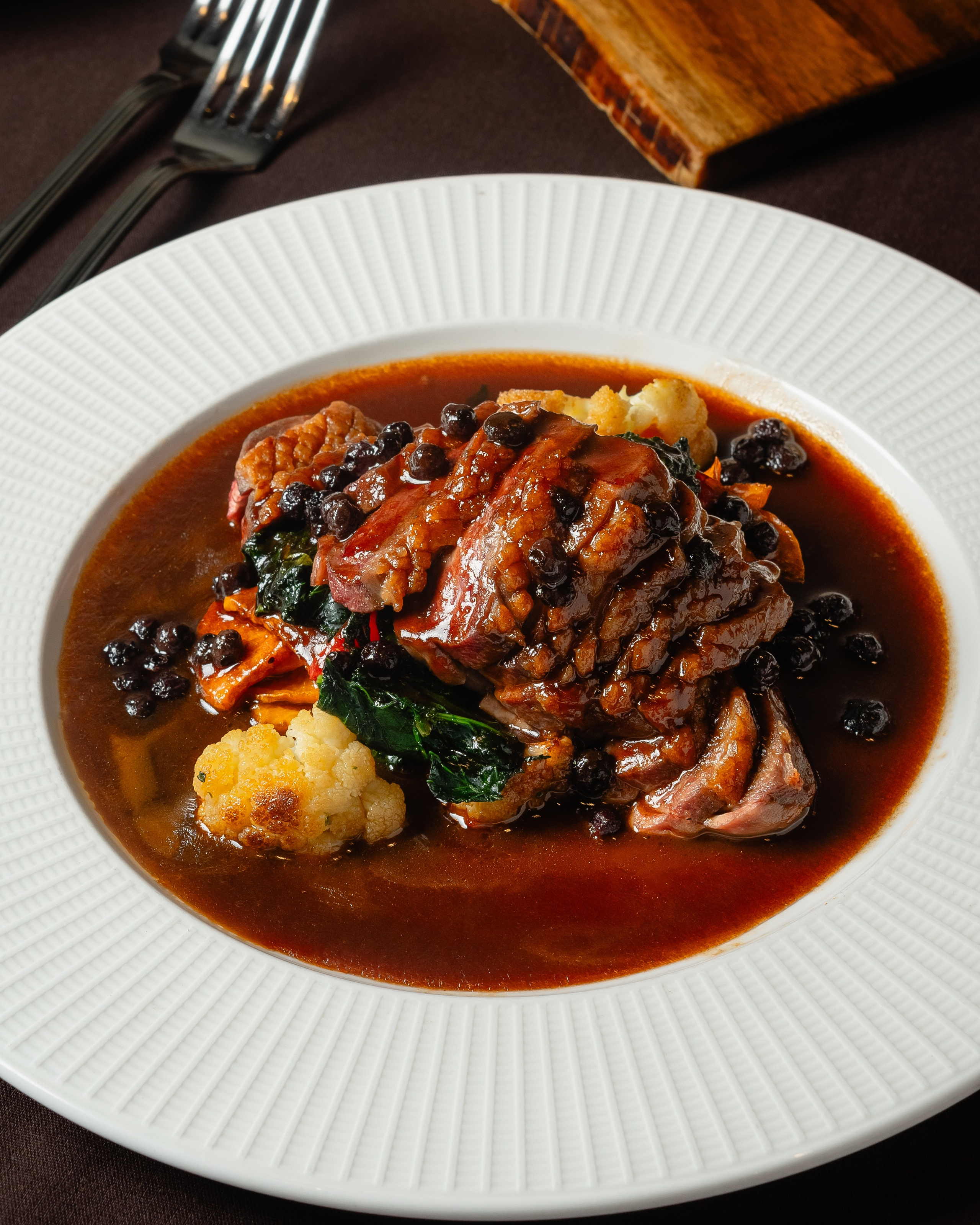 Luna. Welcome to my video and photo world!