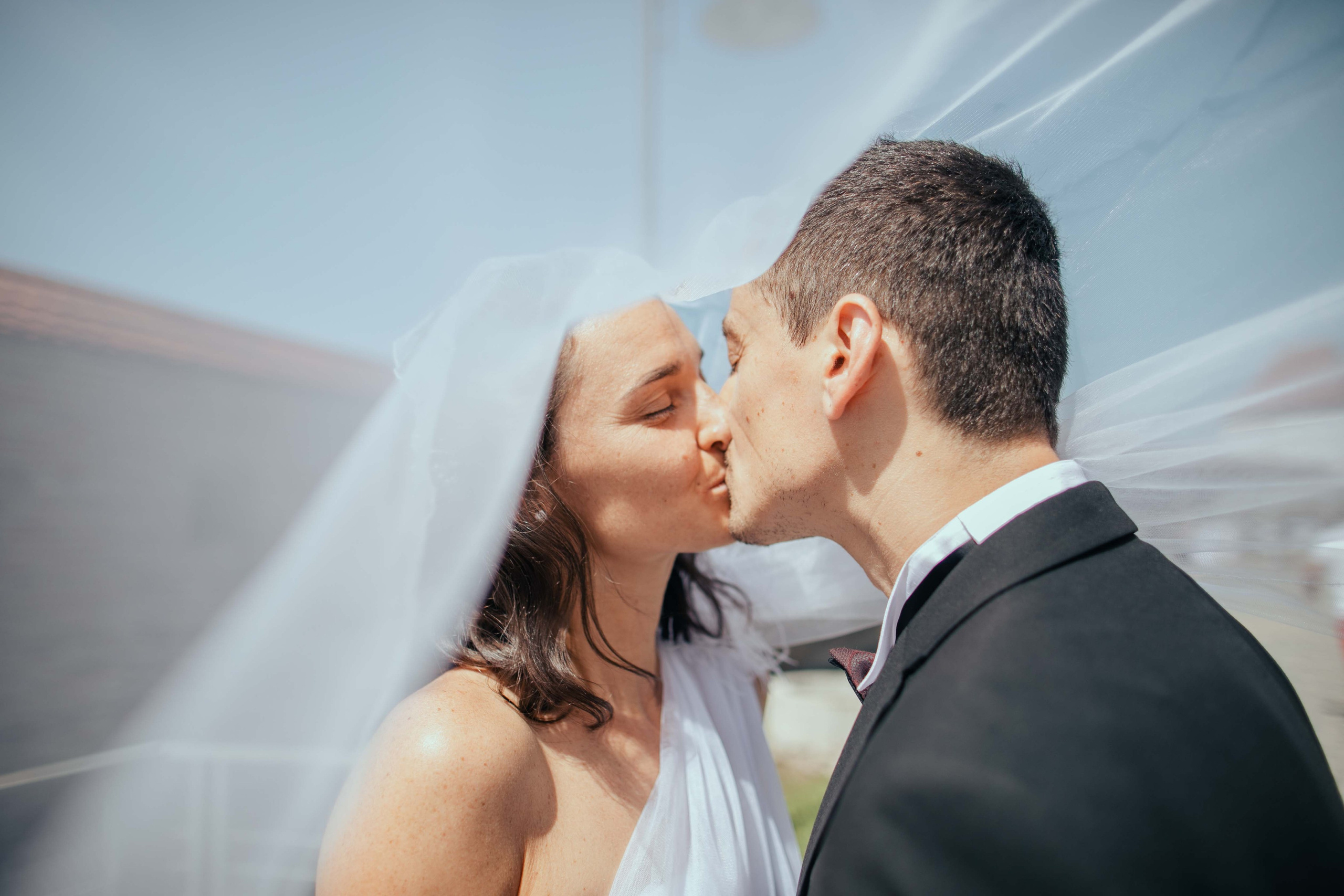 Corina & Ovidiu. Contrast Studio