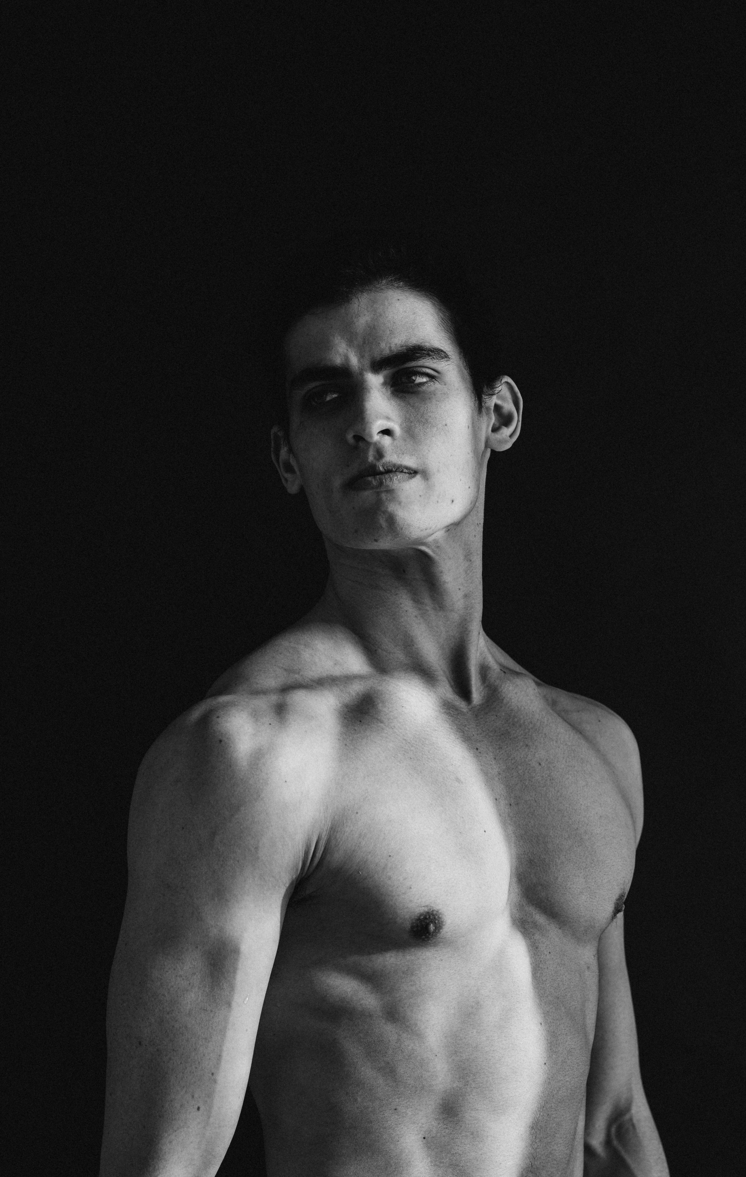 DANCERS. Victoria Olonen – Cinematic Portrait Artist | Helsinki & Europe
