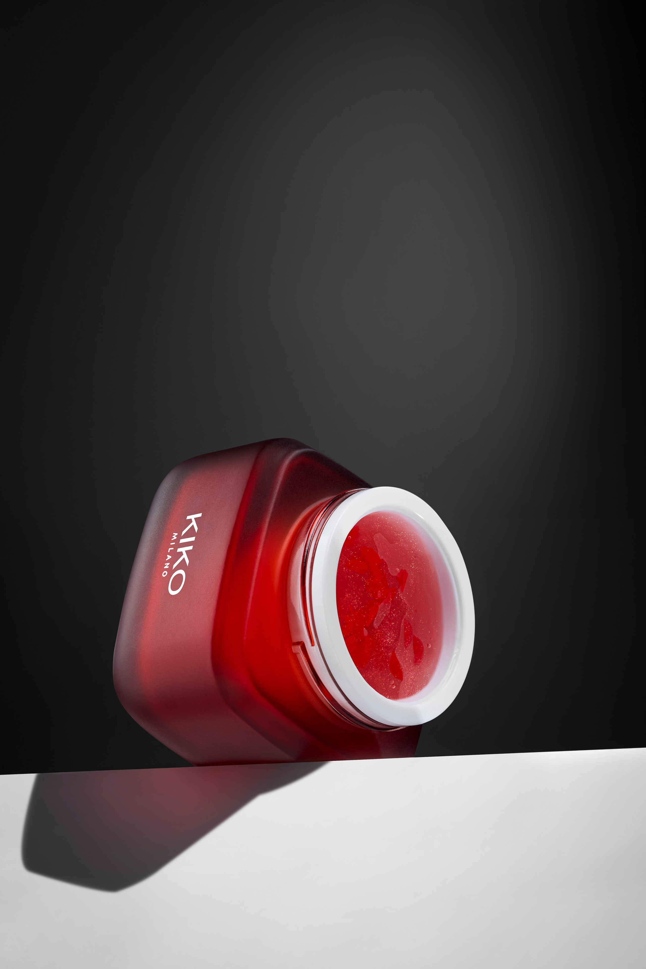 cosmetic retouching, skincare product retouching, beauty product editing, high-end cosmetic editing, face cream retouch, serum bottle editing, body lotion retouching, clean beauty retouch, cosmetic packaging editing, makeup product retouch, skincare photo editing, cosmetic product photography, Instagram beauty retouch, e-commerce cosmetic editing, product photo retouching, professional product retouch, beauty flatlay retouch, natural texture retouching, packaging cleanup, photo editing for beauty brands, minimalist product retouch, skincare visuals for social media, high-end beauty retoucher