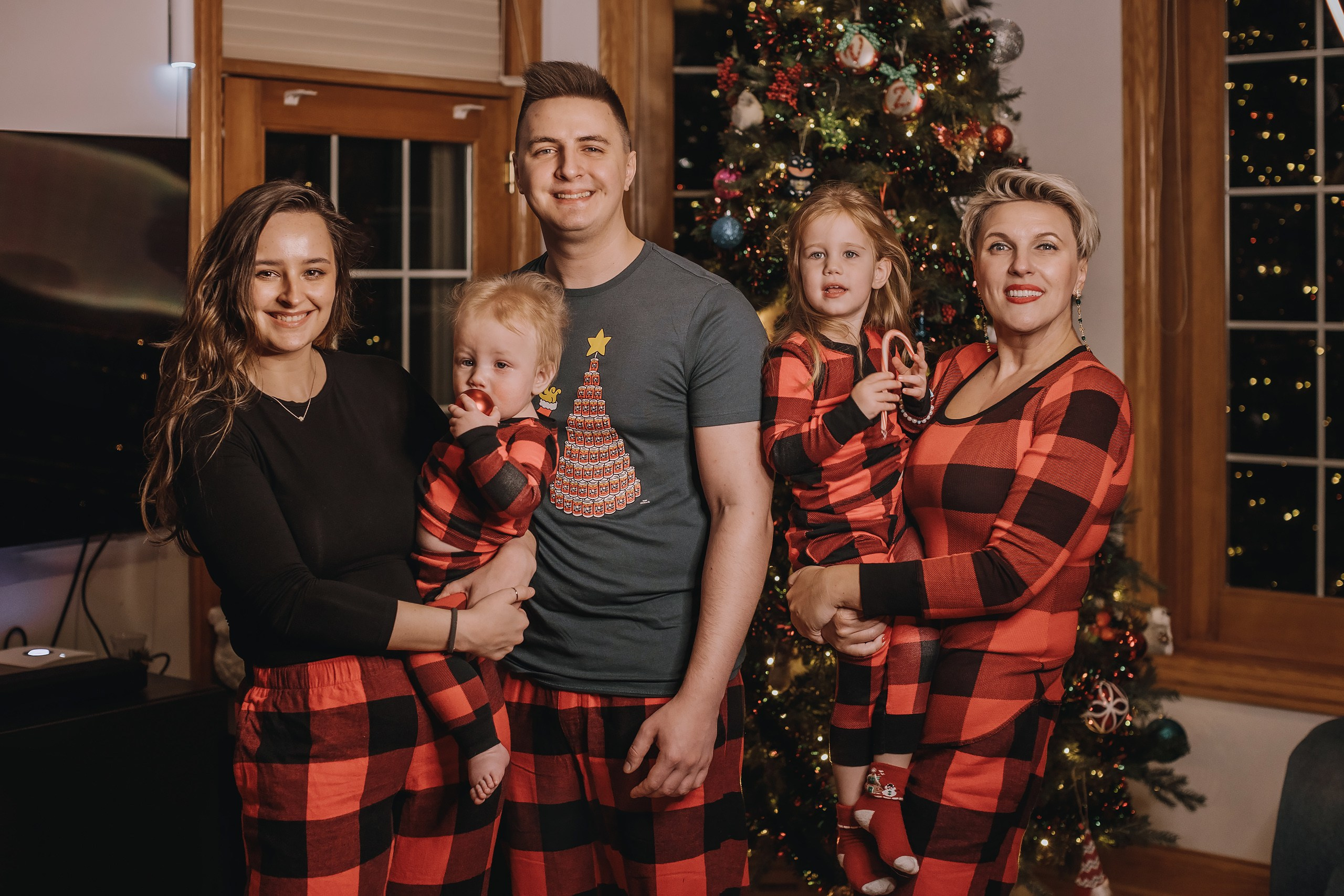 25.11.2023 Christmas Photoshoot 2. Wedding family event photographer in Chicago Nick Yushevich