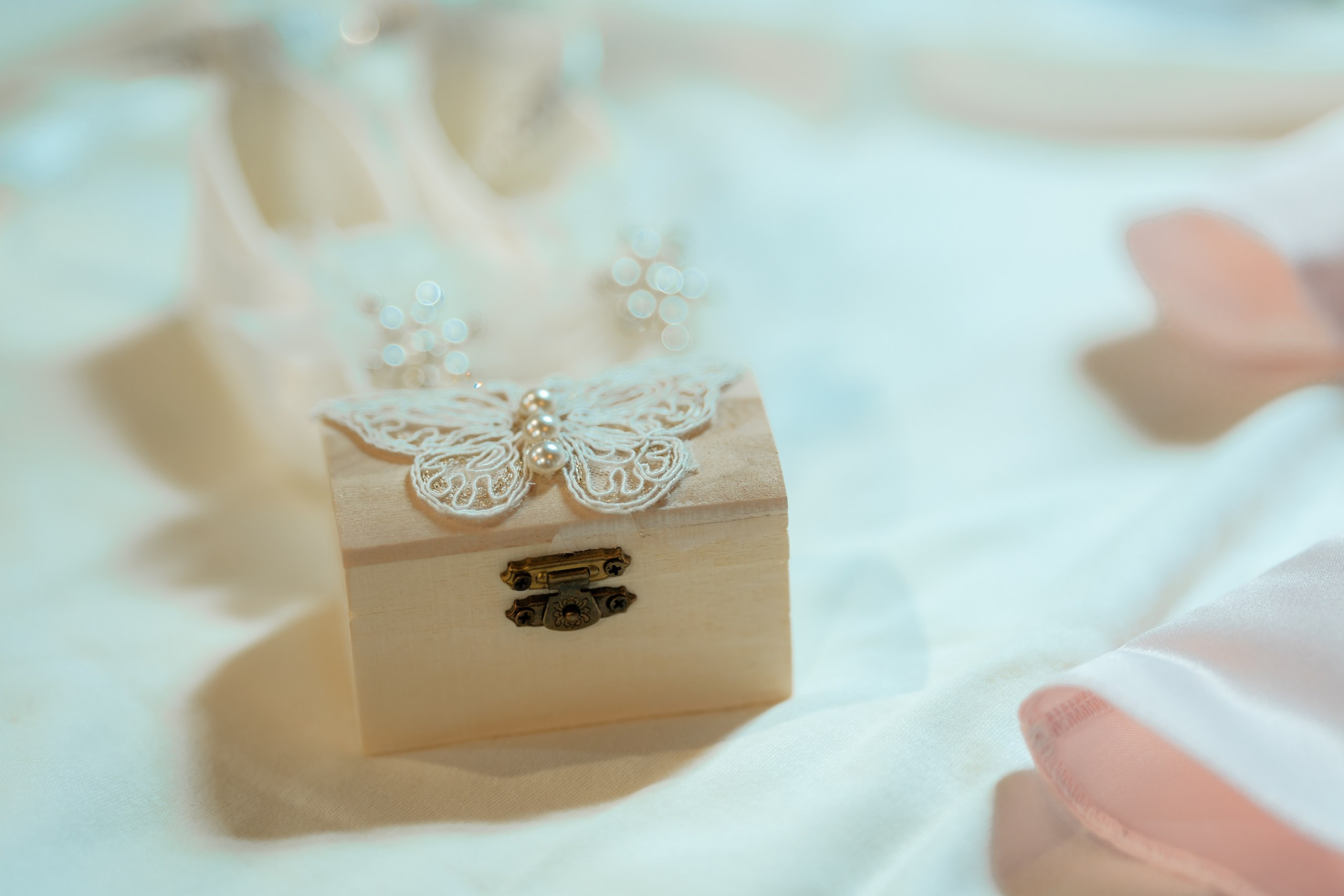 fotograf botez Miruna Parascheva, fotografie botez Botoșani, fotograf Alin Chirilă, amintiri botez, fotografii botez, botez Miruna Parascheva, fotograf copii, fotografie botez în Botoșani-alt="botez Miruna Parascheva, fotografie botez Alin Chirilă, amintiri botez, fotografii emoționante botez Botoșani"-- fotografii-botez-bebelus- amintiri-botez-micuț- moment-sfânt-crestinare- fotografie-emotionanta-botez- detalii-botez-bebelusi- parinti-fericiti-la-botez- fotograf-botez-profesionist- botez-in-biserica-ortodoxa- micuț-botezat-cu-emoție- zâmbete-și-lacrimi-la-botez- bebeluș-la-cristelniță- decor-botez-colorat- botez-cu-dragoste-și-credință- emotie-pura-la-botez- fotograf-botez-botosani- botez-iasi-suceava-fotograf- amintiri-nepretuite-botez