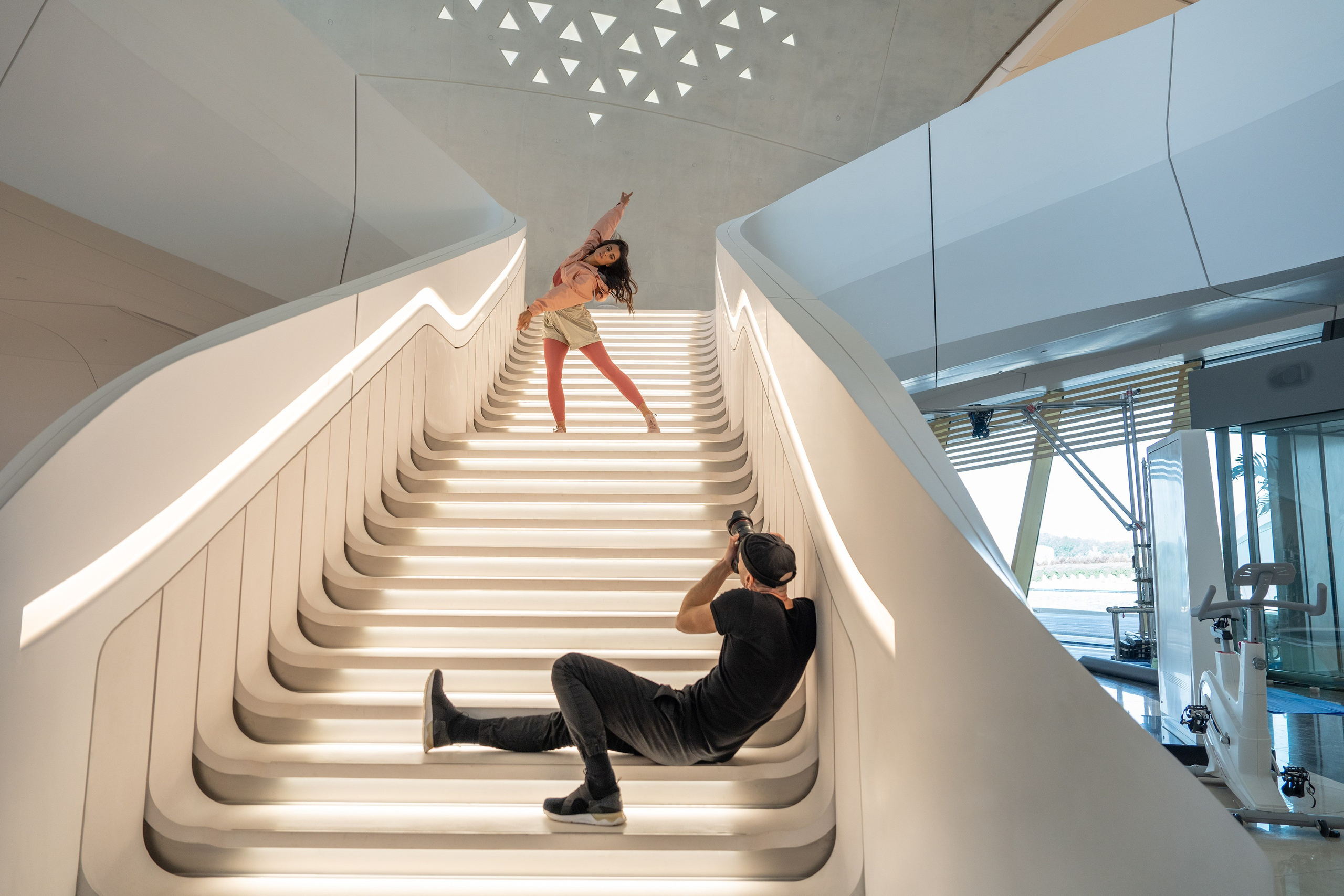 Behind the Scenes Photography Dubai — Denys Gromov. Denys Gromov