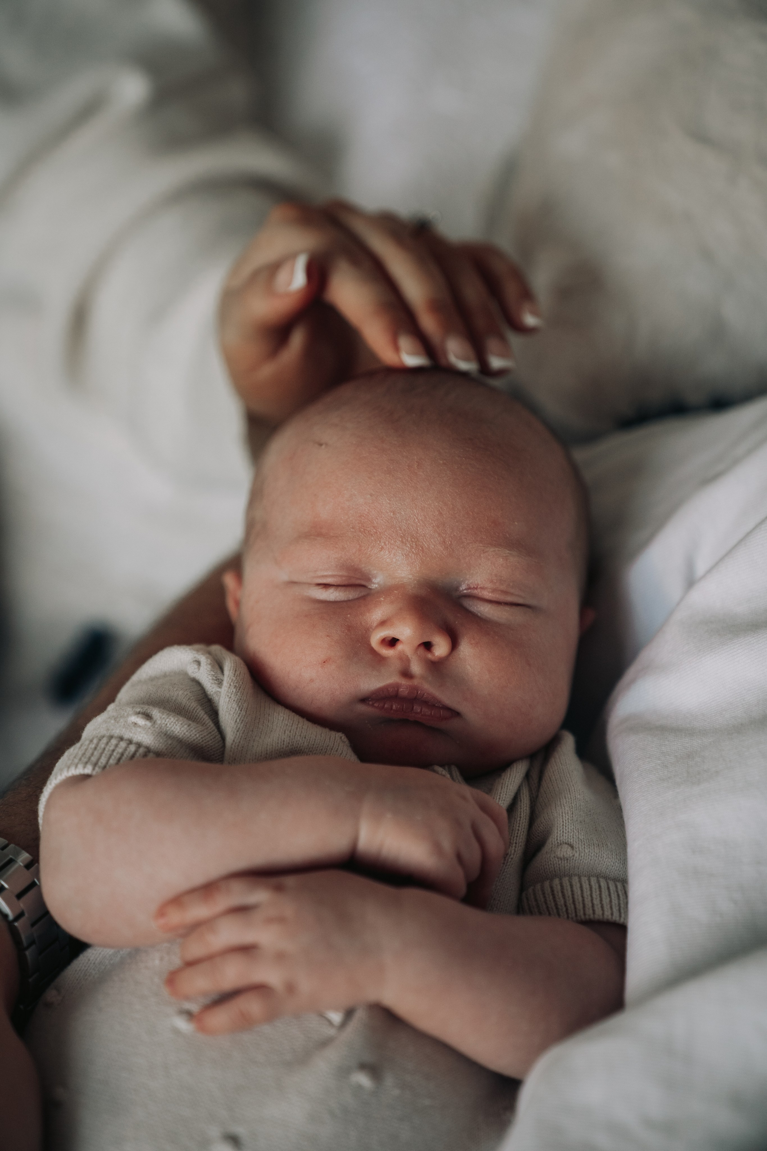 Newborn home photo session. Newcastle Upon Tyne Photographer Yana Balatskaya