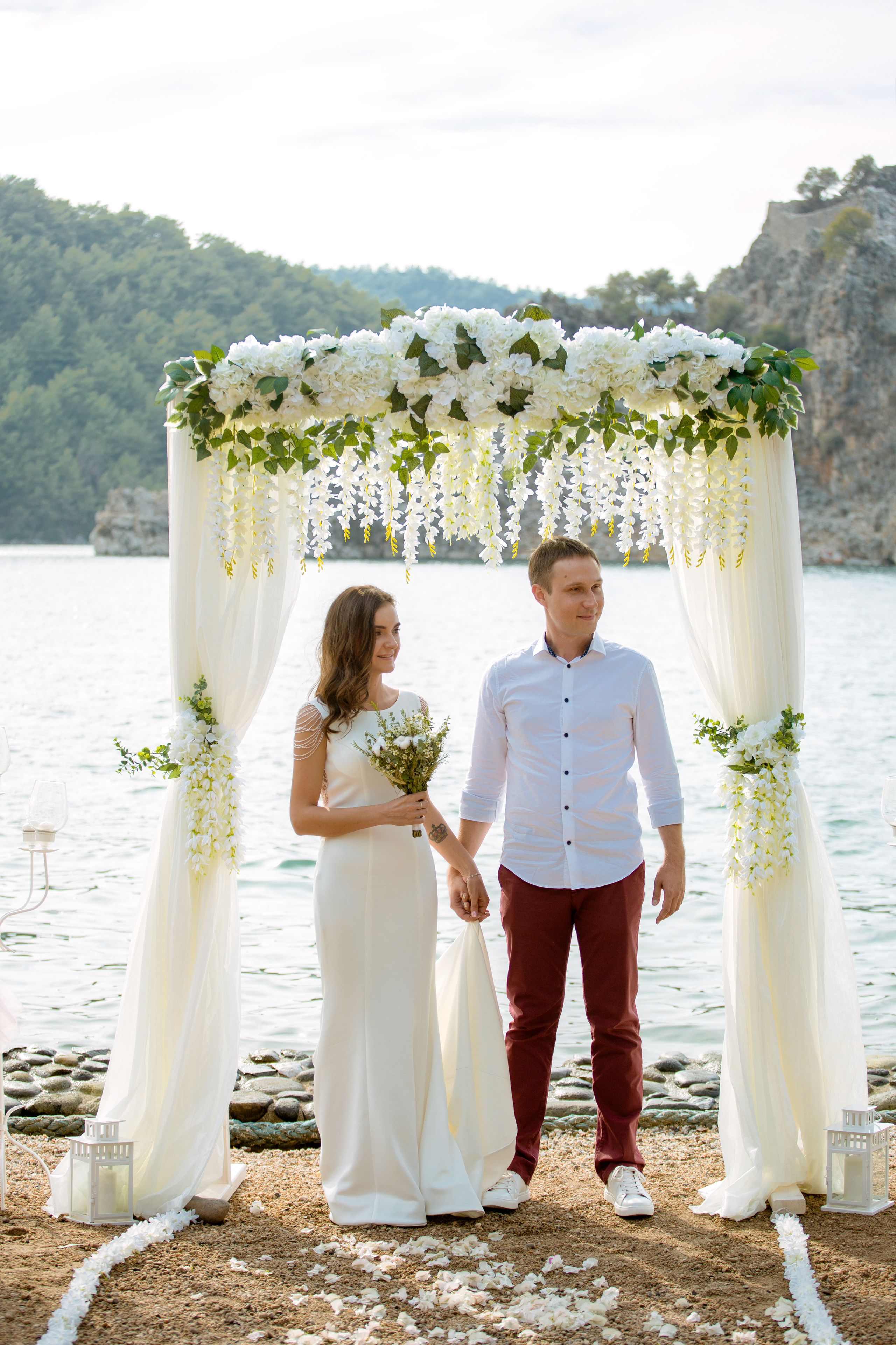 Выездная свадебная церемония в бухте. Фотограф в Каппадокии / Julia Ganch