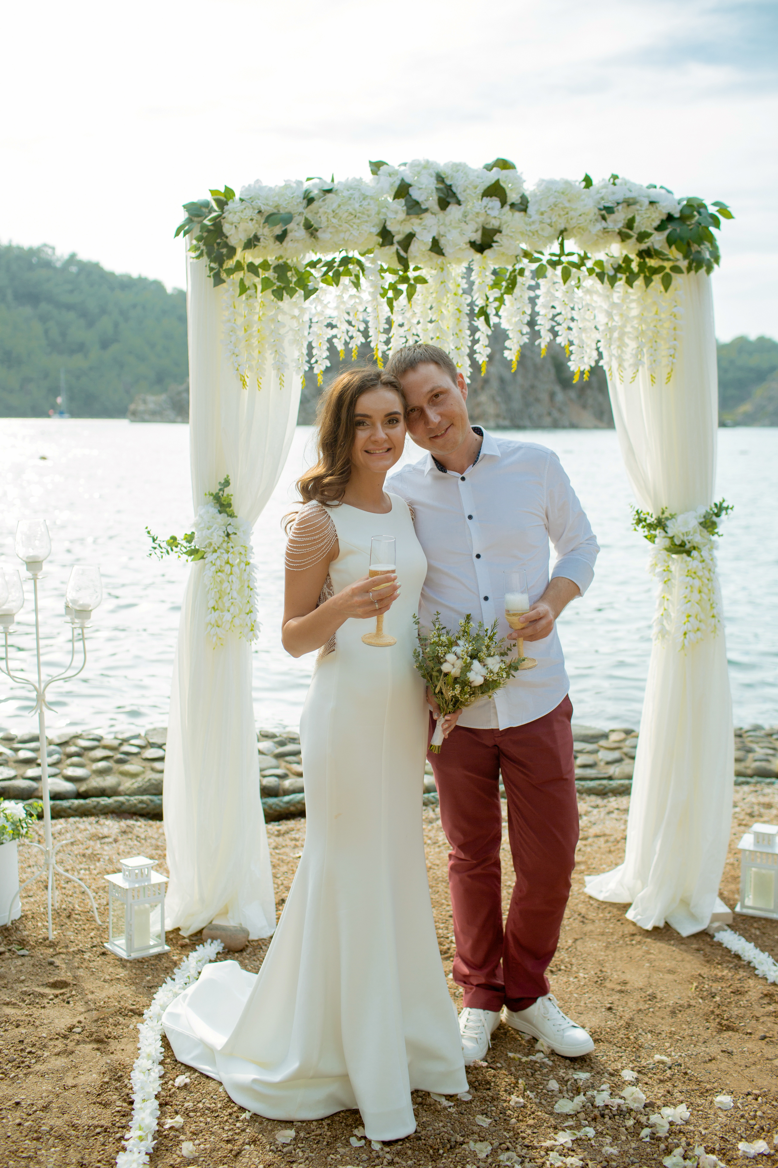 Выездная свадебная церемония в бухте. Фотограф в Каппадокии / Julia Ganch