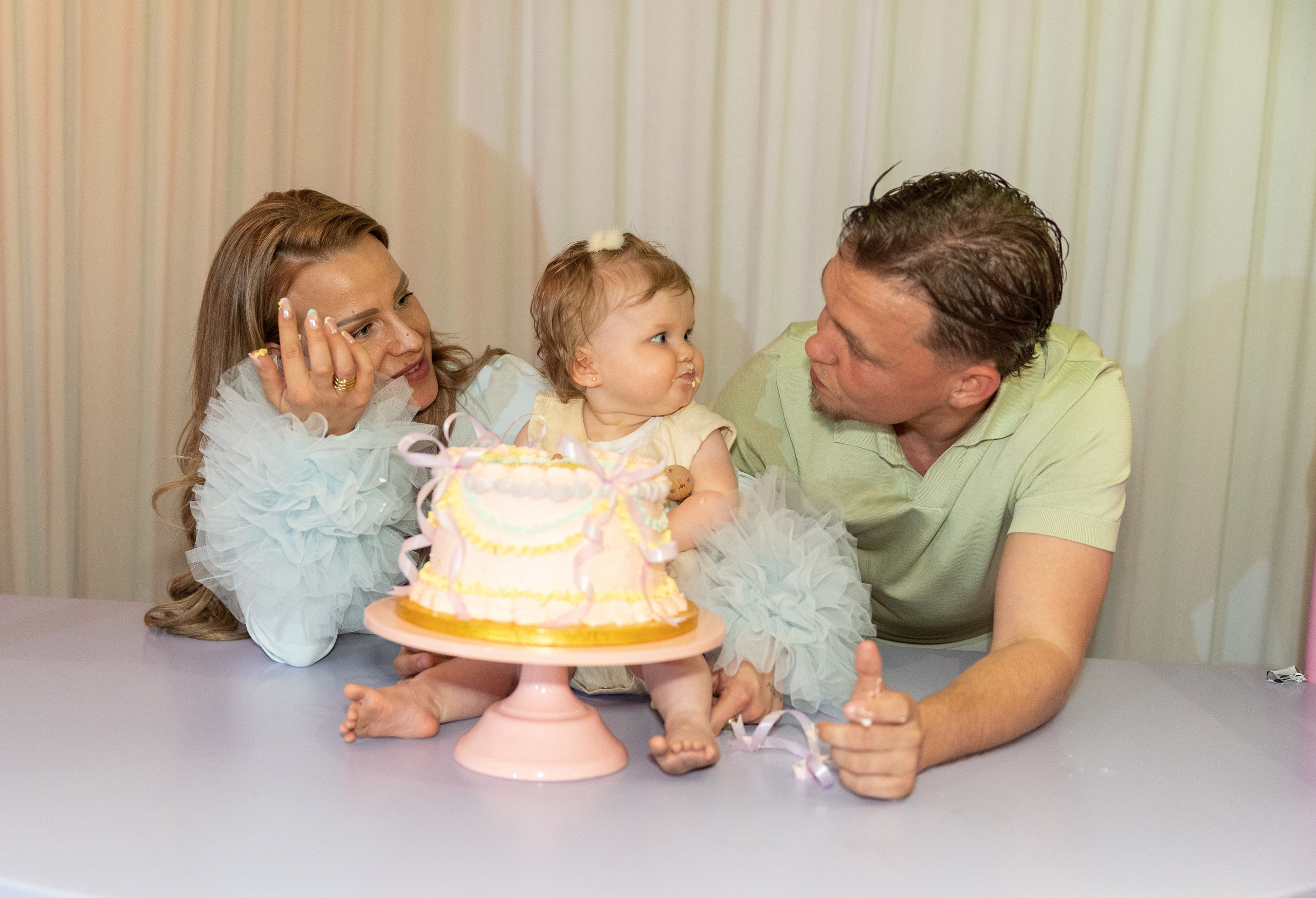 1 st Birthday. Portrait and Family Photographer in Netherlands