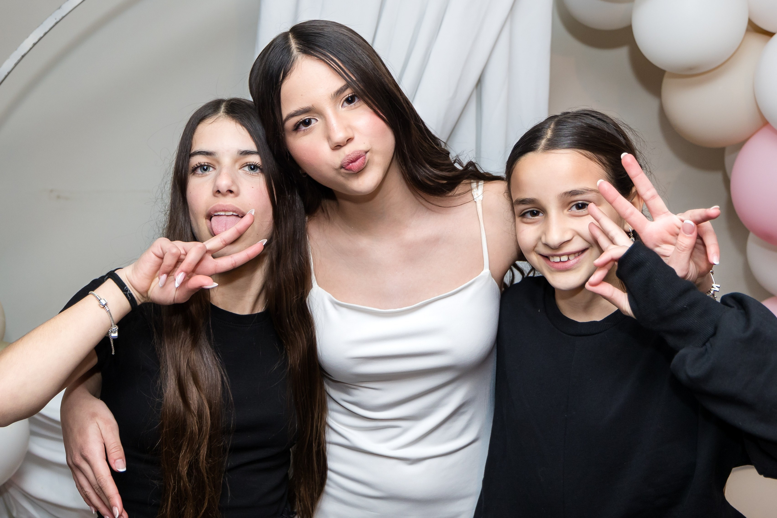 Noya. AMIR BUCHNIK PHOTOGRAPHER