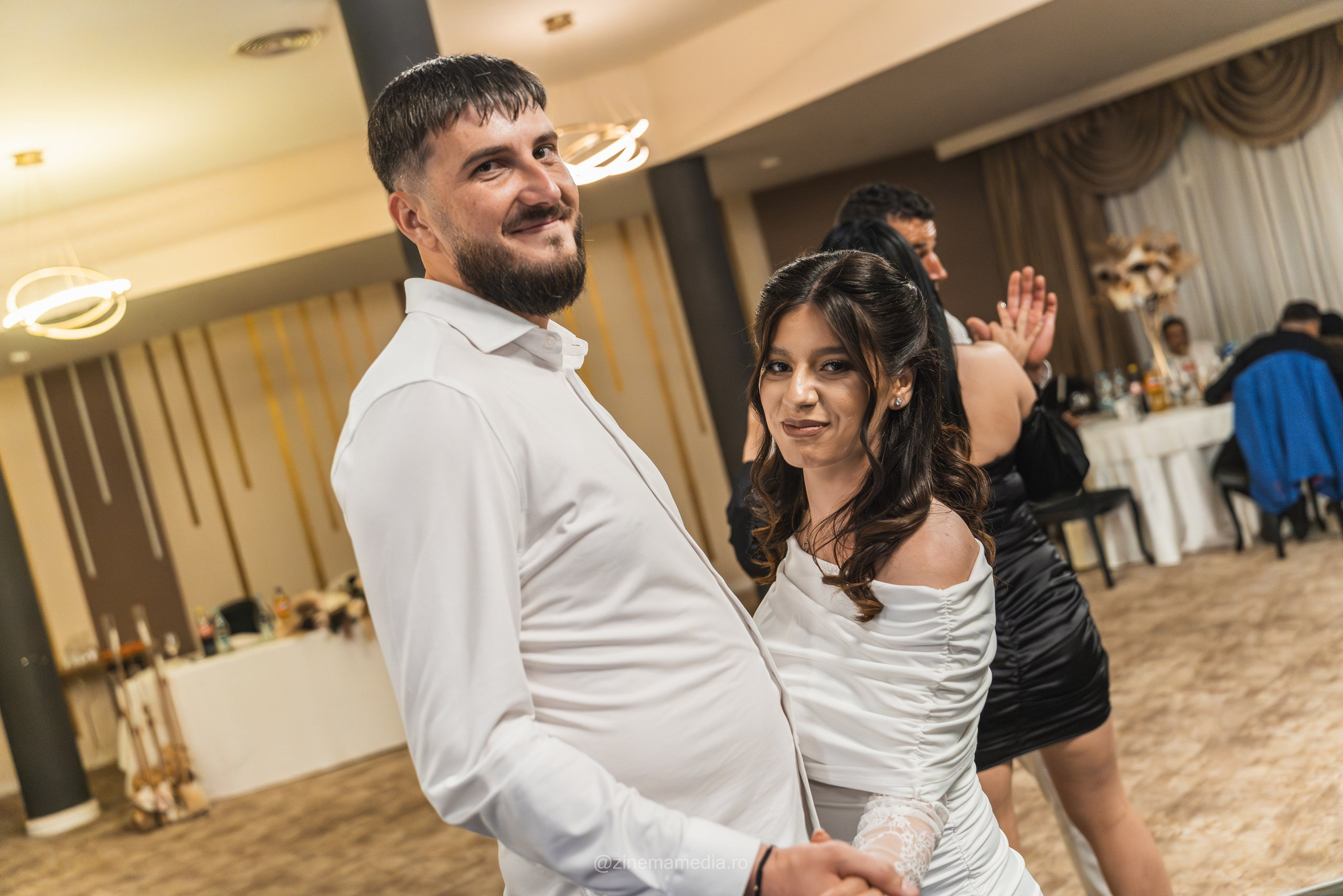 FLAVIA and ANDU — CUNUNIE CIVILA. Z I N E M A
