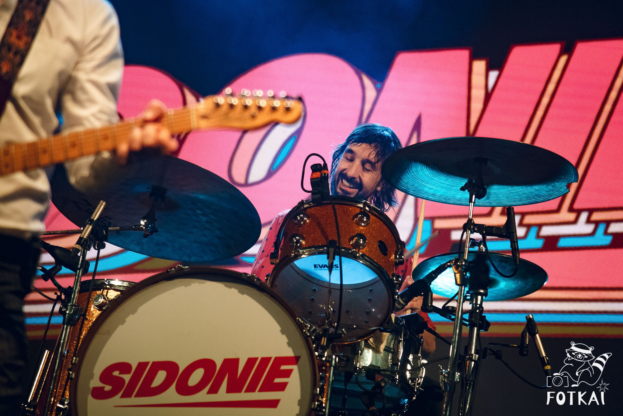 Sidonie en Torrevieja 2025 – Fotos del concierto y reportaje completo | FOTKAI