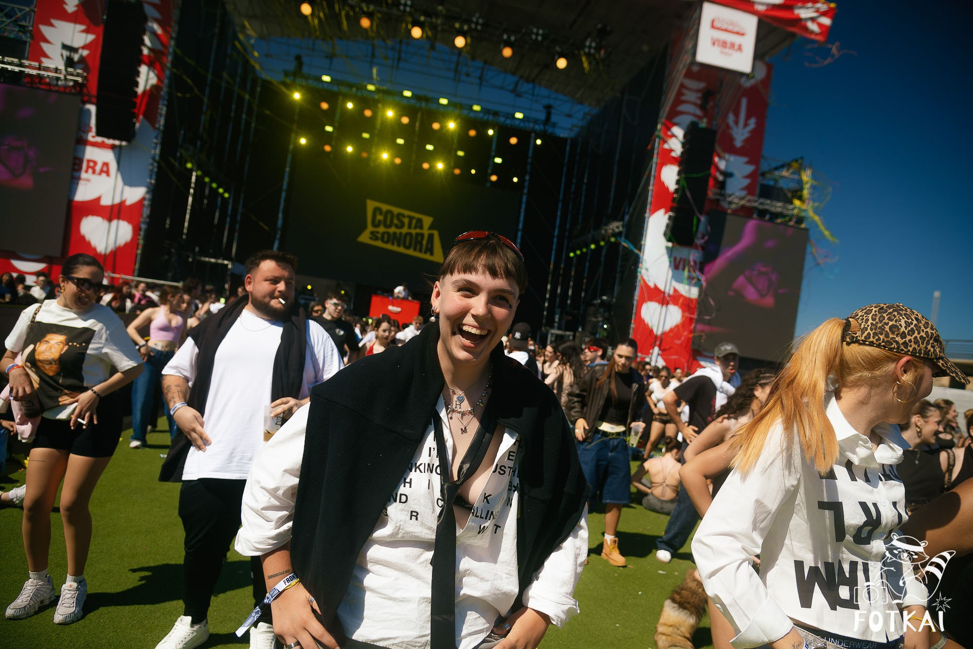 Fotos Costa Sonora 2026 Alicante Día 2 — busca tu foto y encuentra amigos del festival | FOTKAI