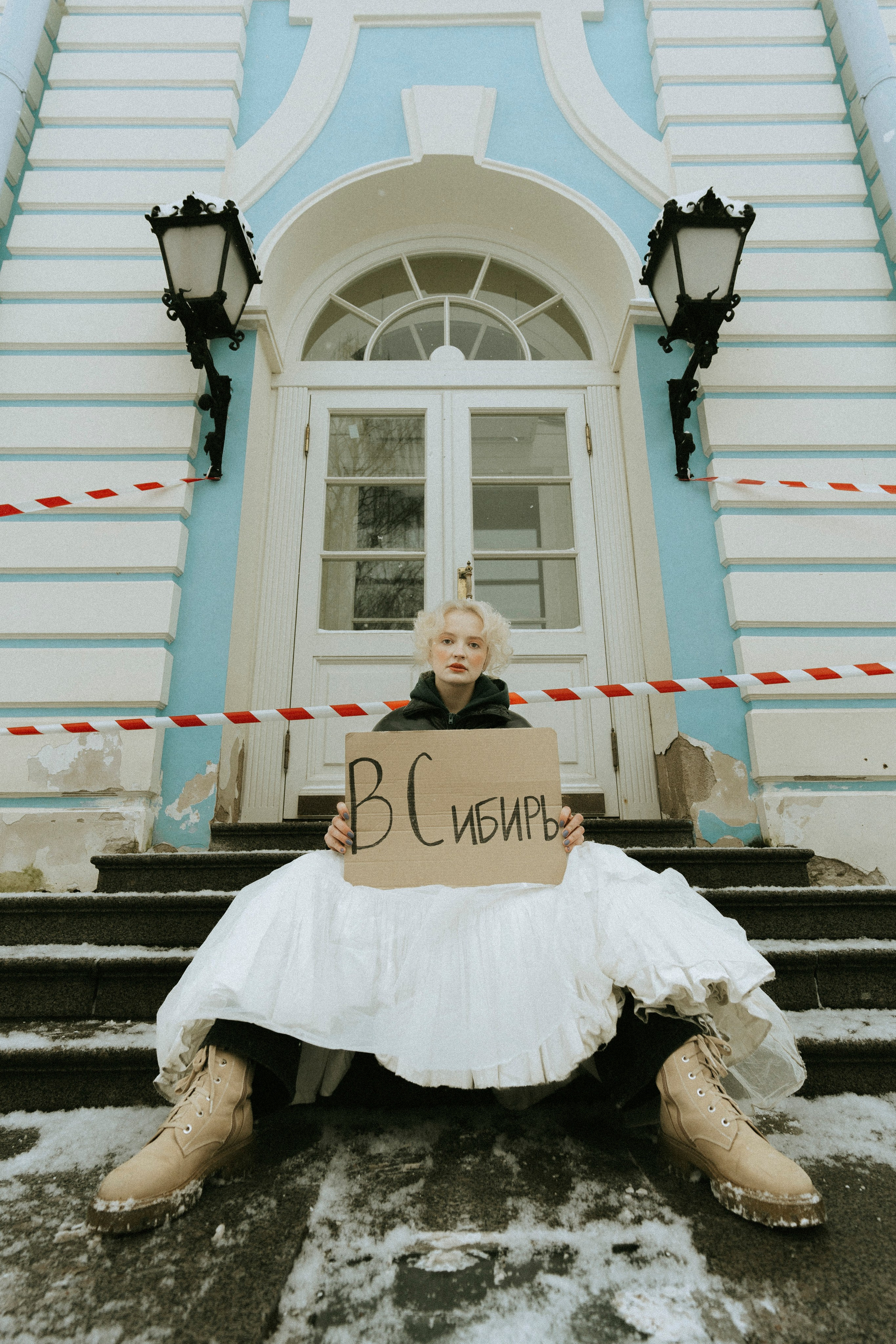 ДЕКАБРИСТКИ. Стрит-фотография, полная абсурда, идиотизма и красоты