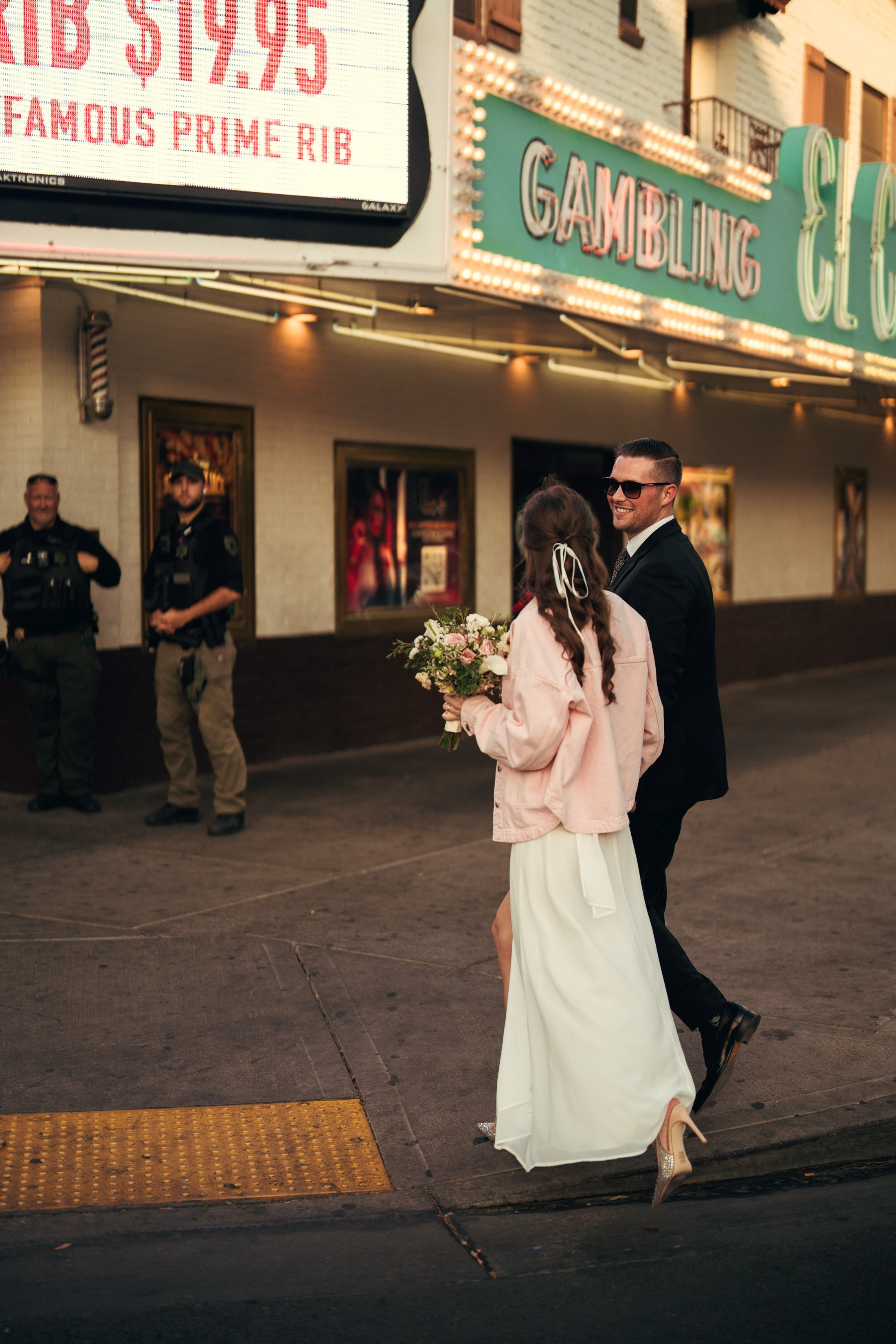 Corbin&Ivanna. Wedding & elopement photographer Viktoriya Kravtsov. Las Vegas