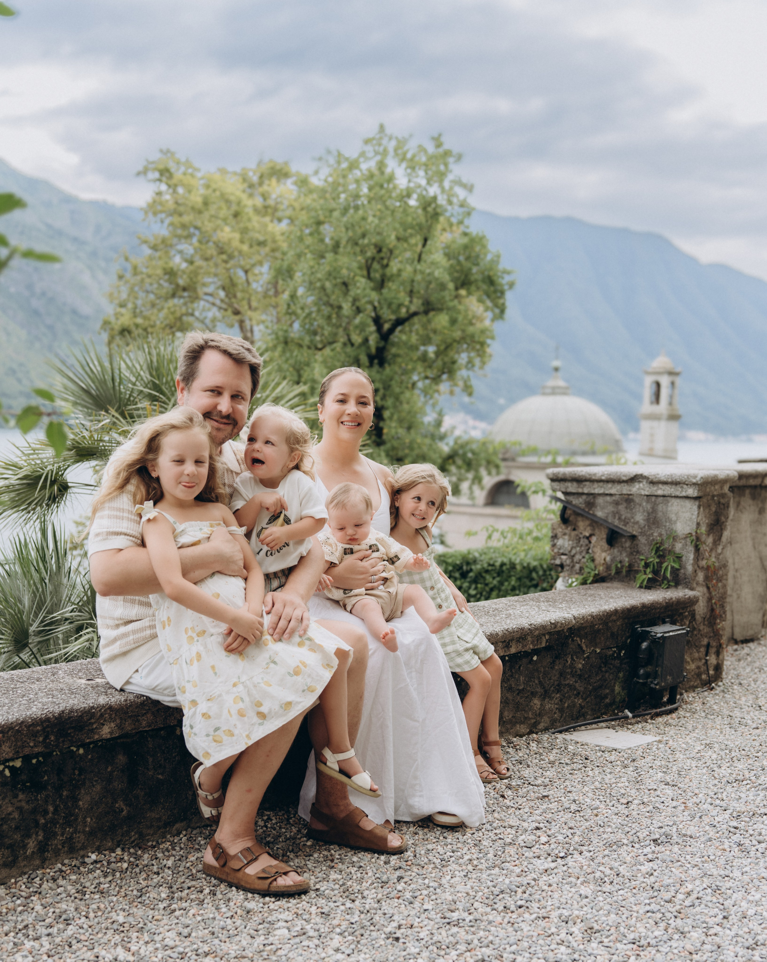 Family moments in Como Lake. PHOTOGRAPHER IN ITALY
