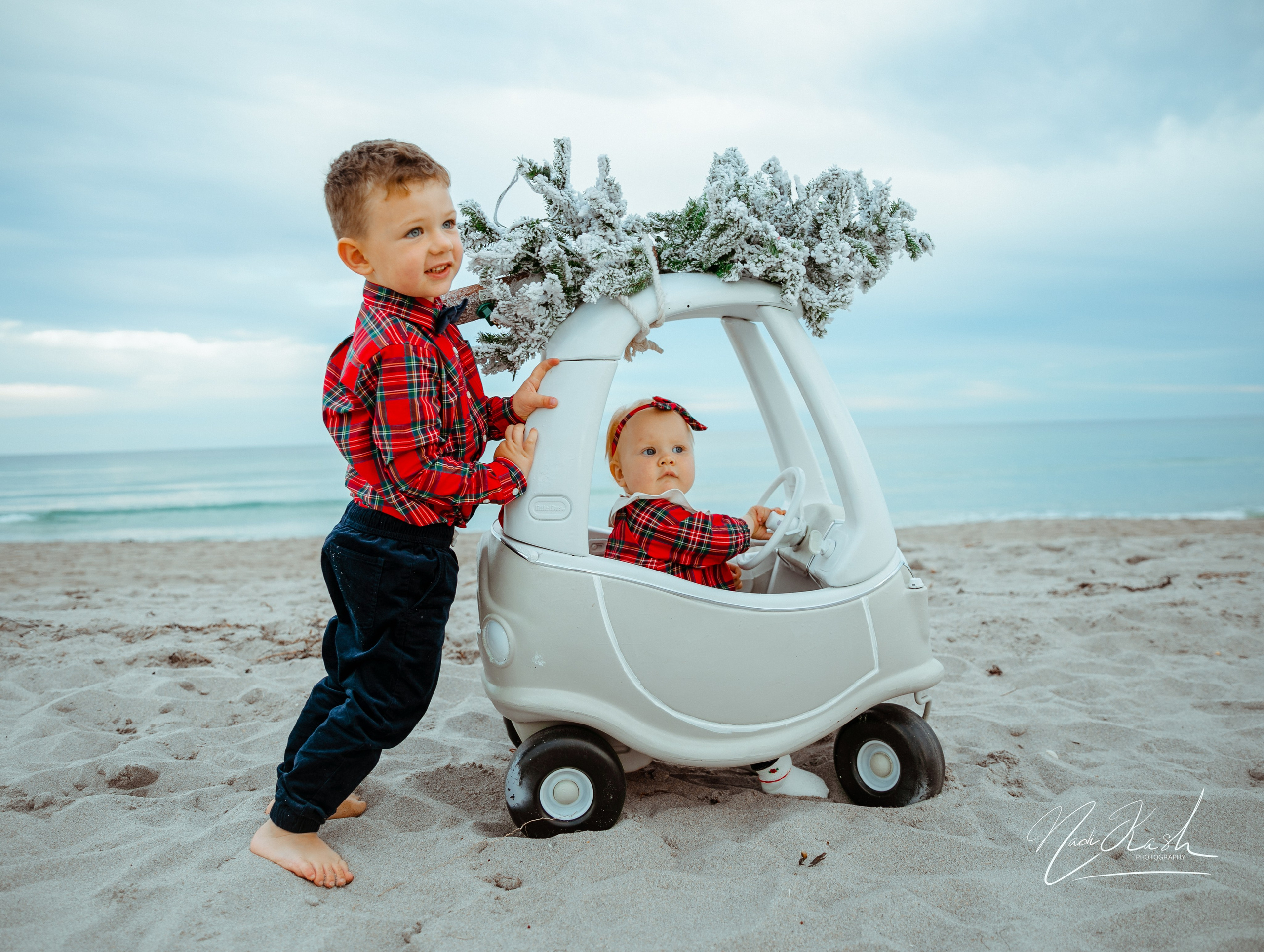 Christmas photoshoot. Photographer in Miami, Family photographer, Event, Wedding