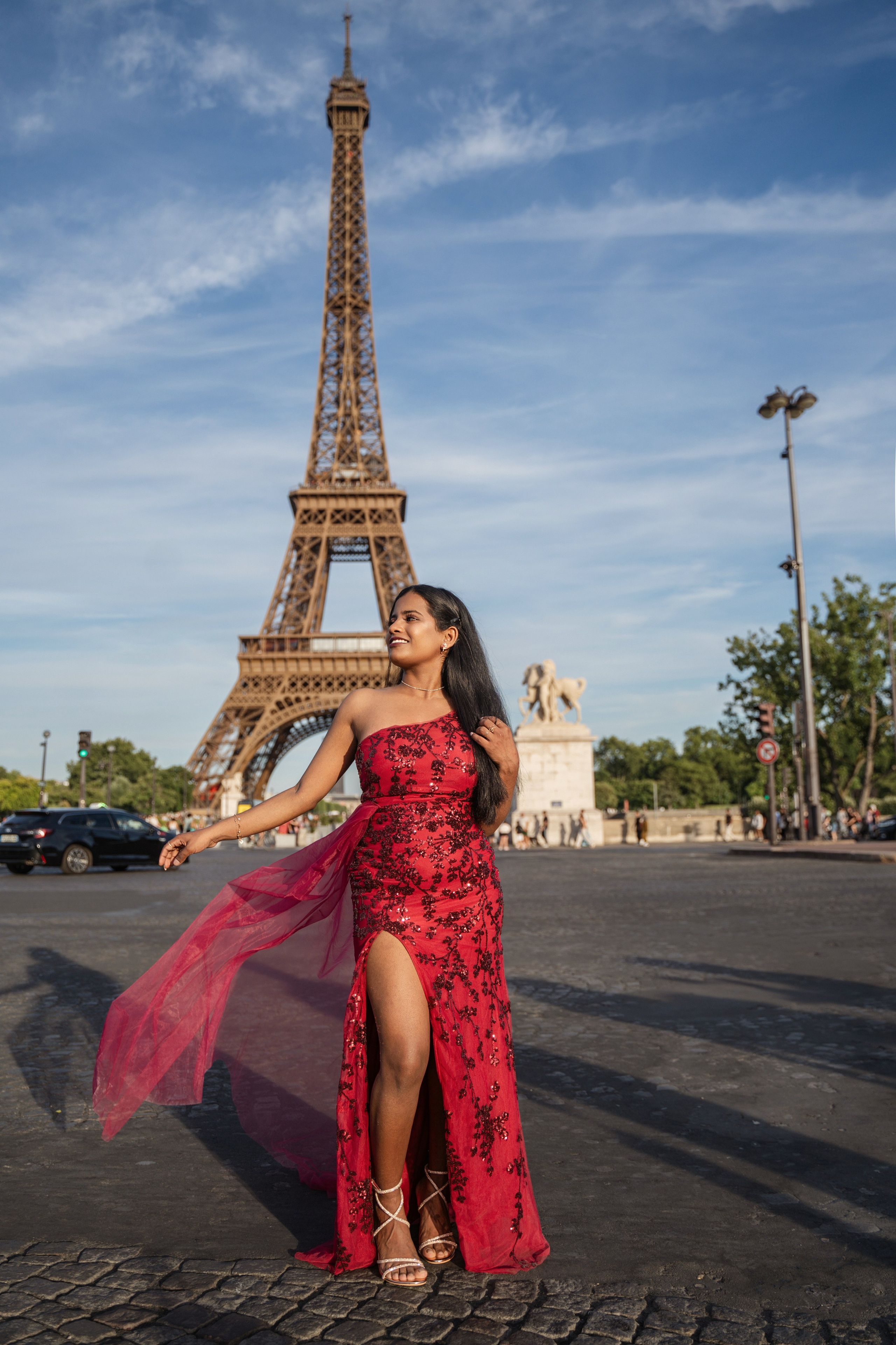 Richa (1 hour). Photographer in Paris|Solo and groups, portraits & content, couples photo-shoot in Paris at the best locations