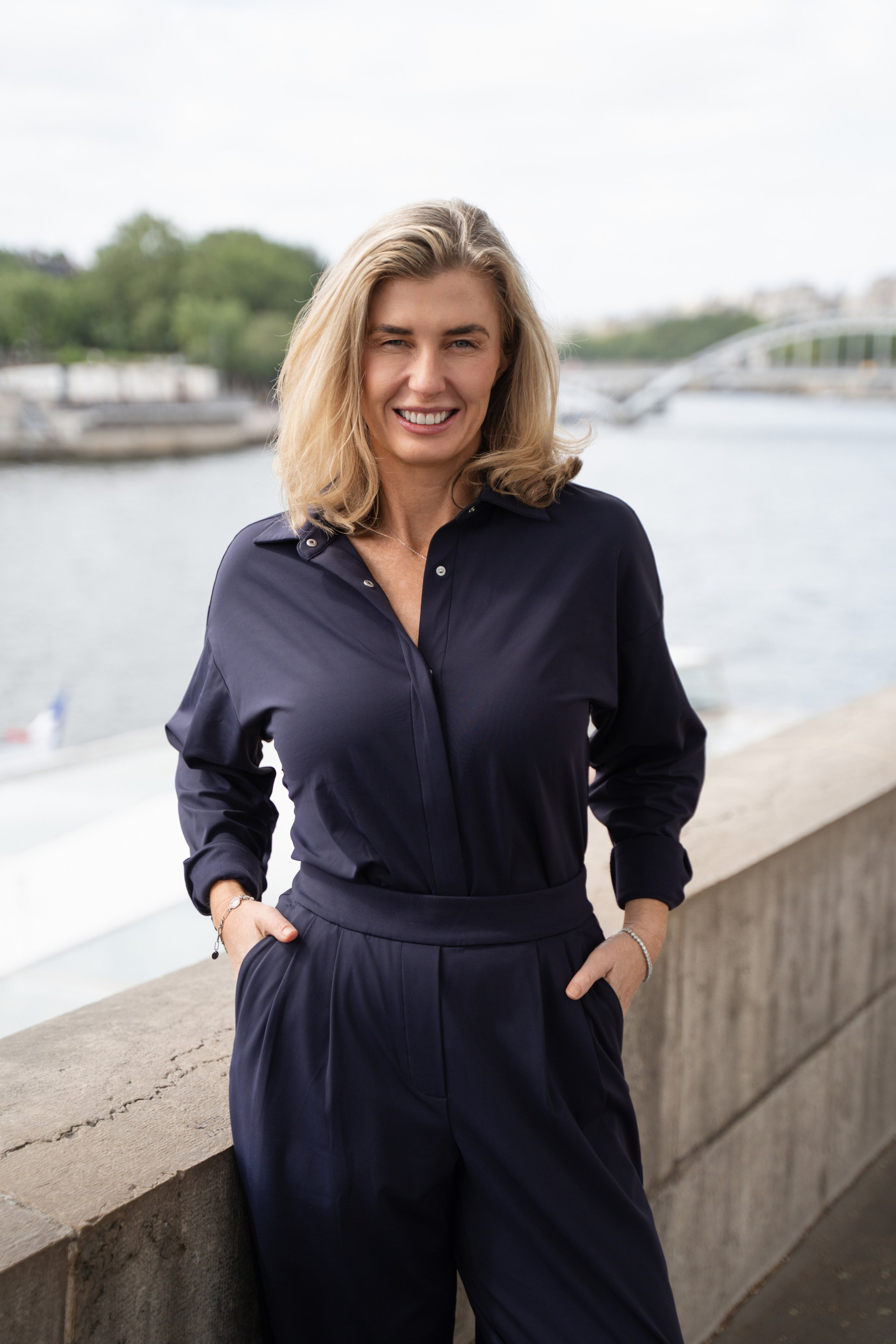 Content Nadia (2.5 hours). Photographer in Paris|Solo and groups, portraits & content, couples photo-shoot in Paris at the best locations